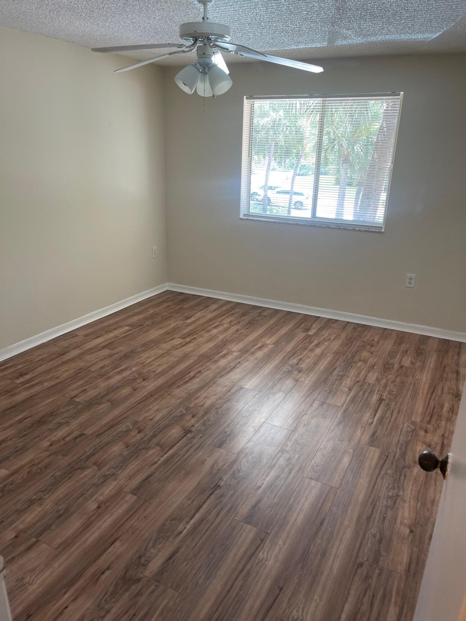 6202 Glenmoor Drive 6202, West Palm Beach, FL 33409 — photo 2 of 26