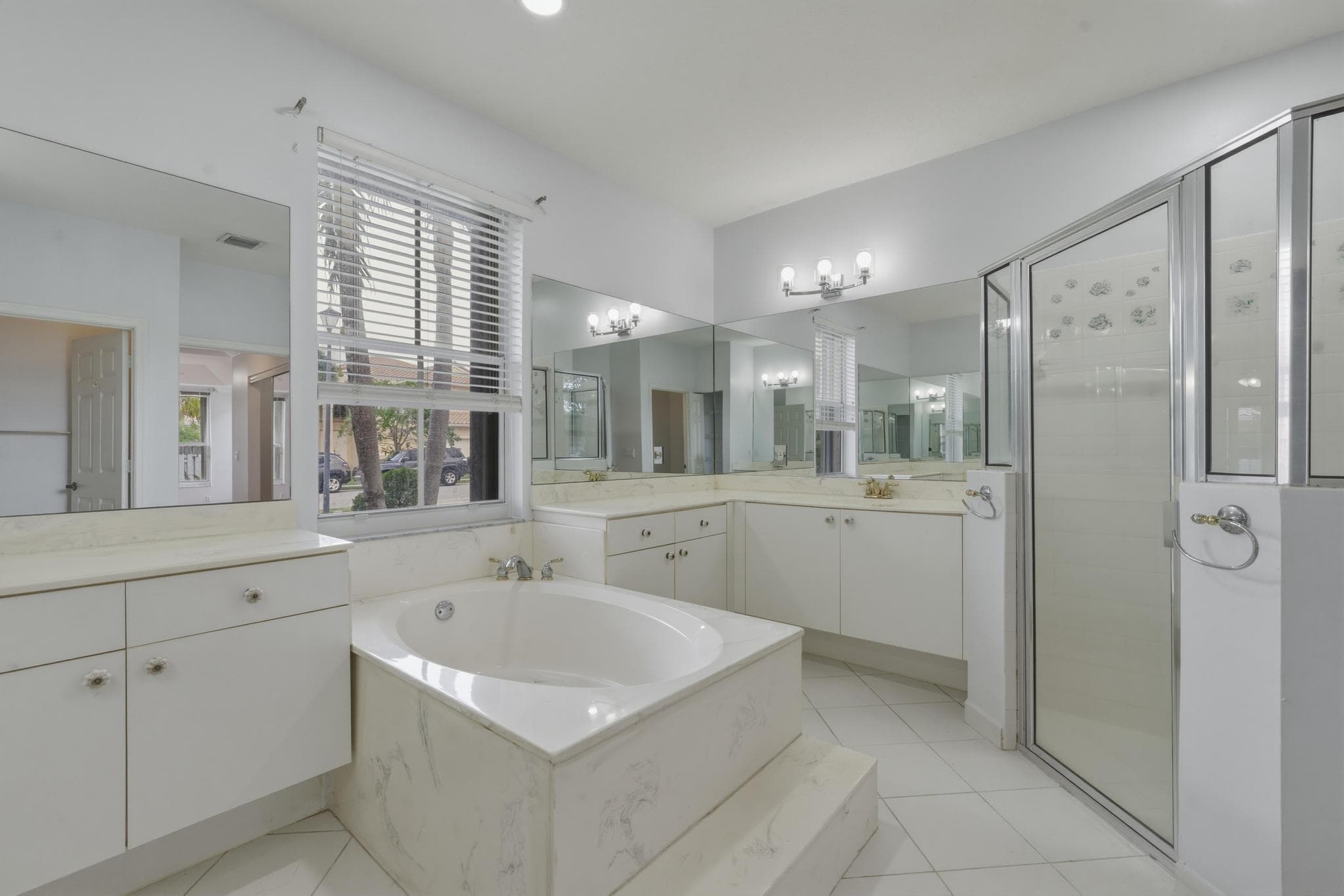 1510 SW 189th Terrace, Pembroke Pines, FL 33029 — photo 13 of 30