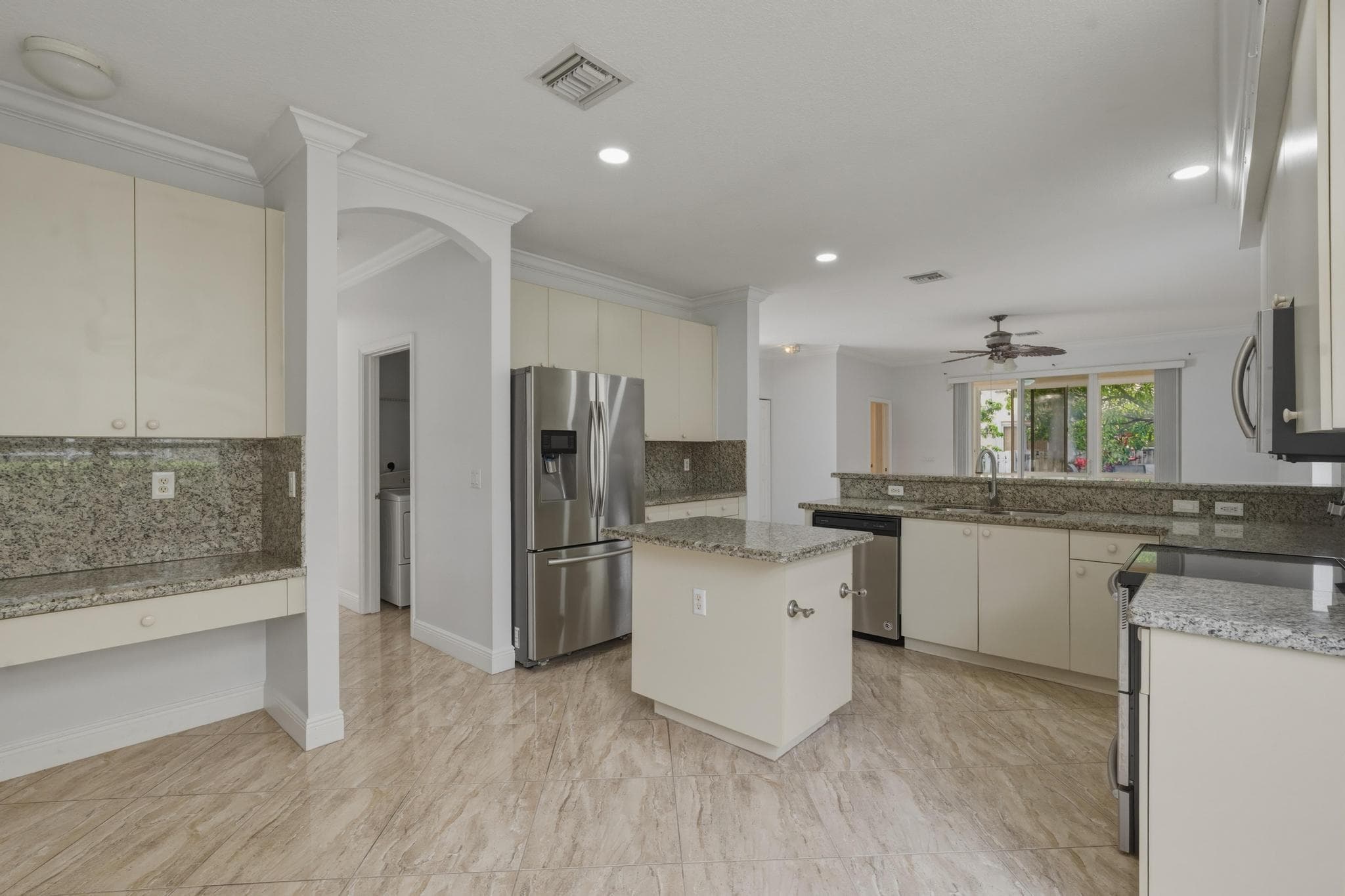 1510 SW 189th Terrace, Pembroke Pines, FL 33029 — photo 10 of 30