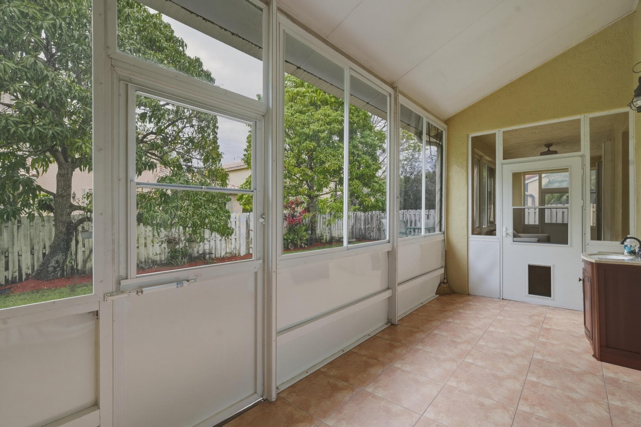 1510 SW 189th Terrace, Pembroke Pines, FL 33029 — photo 26 of 30