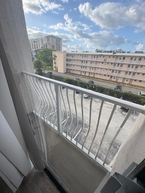 500 NE 2nd Street 427, Dania Beach, FL 33004 — photo 13 of 19