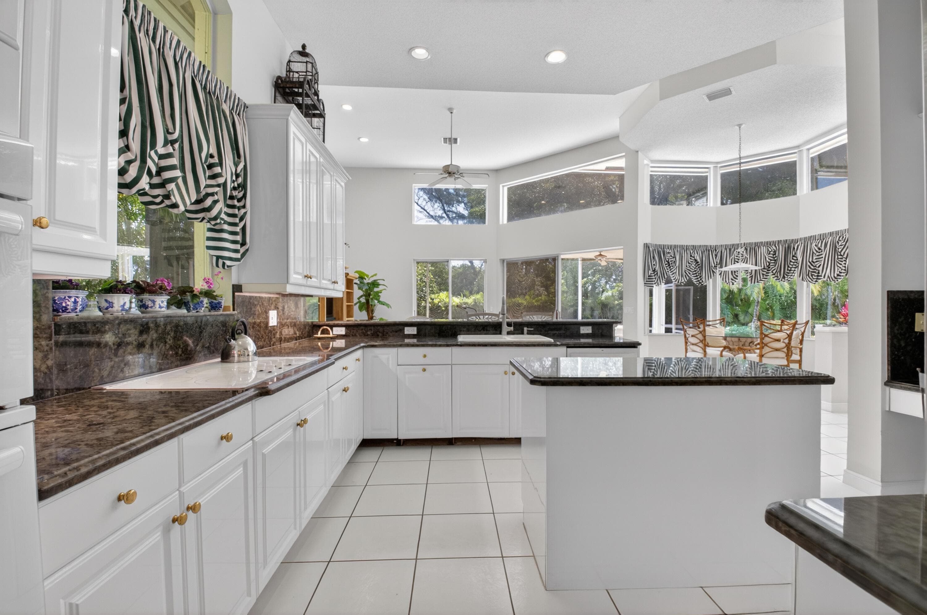 21650 Frontenac Court, Boca Raton, FL 33433 — photo 13 of 30
