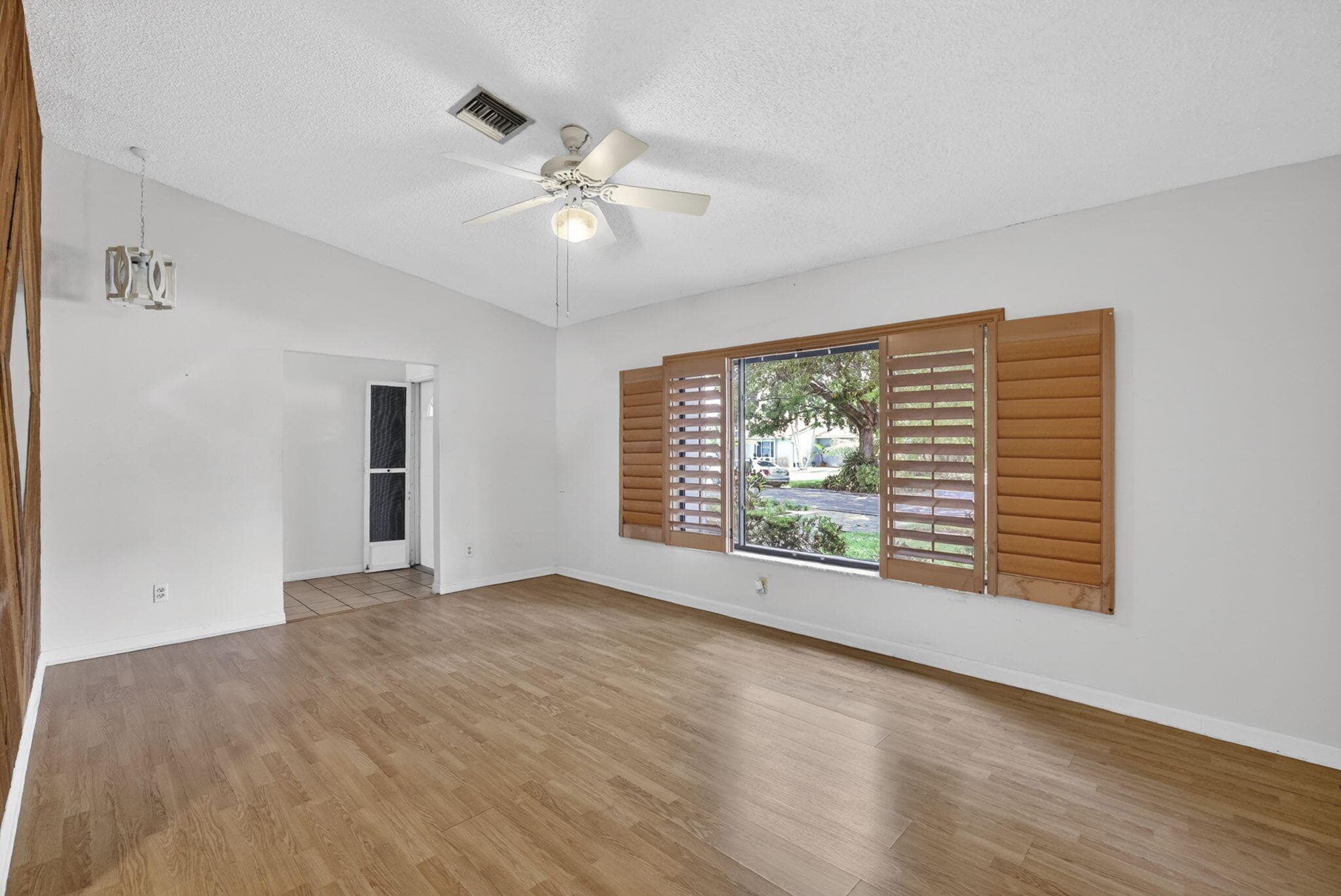 2551 NW 98th Terrace, Coral Springs, FL 33065 — photo 4 of 30