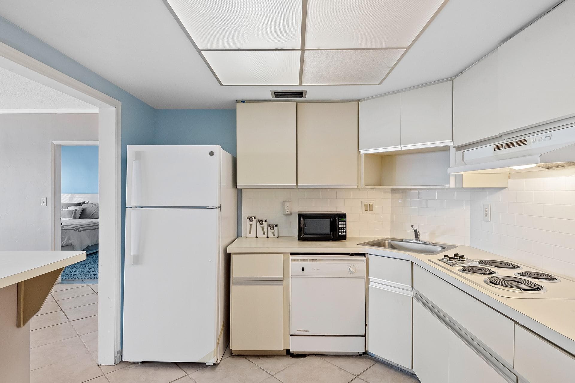 3800 Galt Ocean Drive 607, Fort Lauderdale, FL 33308 — photo 12 of 31