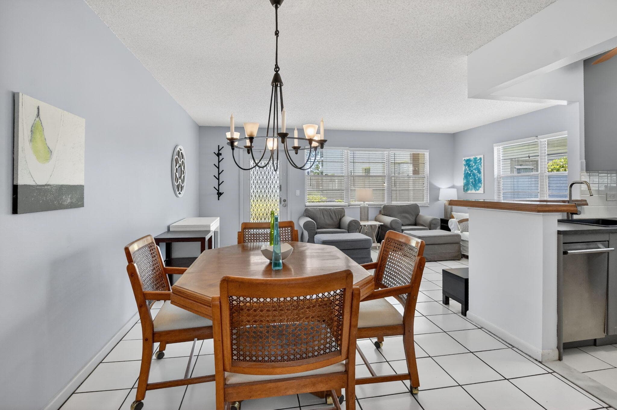 492 W Tilford W, Deerfield Beach, FL 33442 — photo 5 of 97
