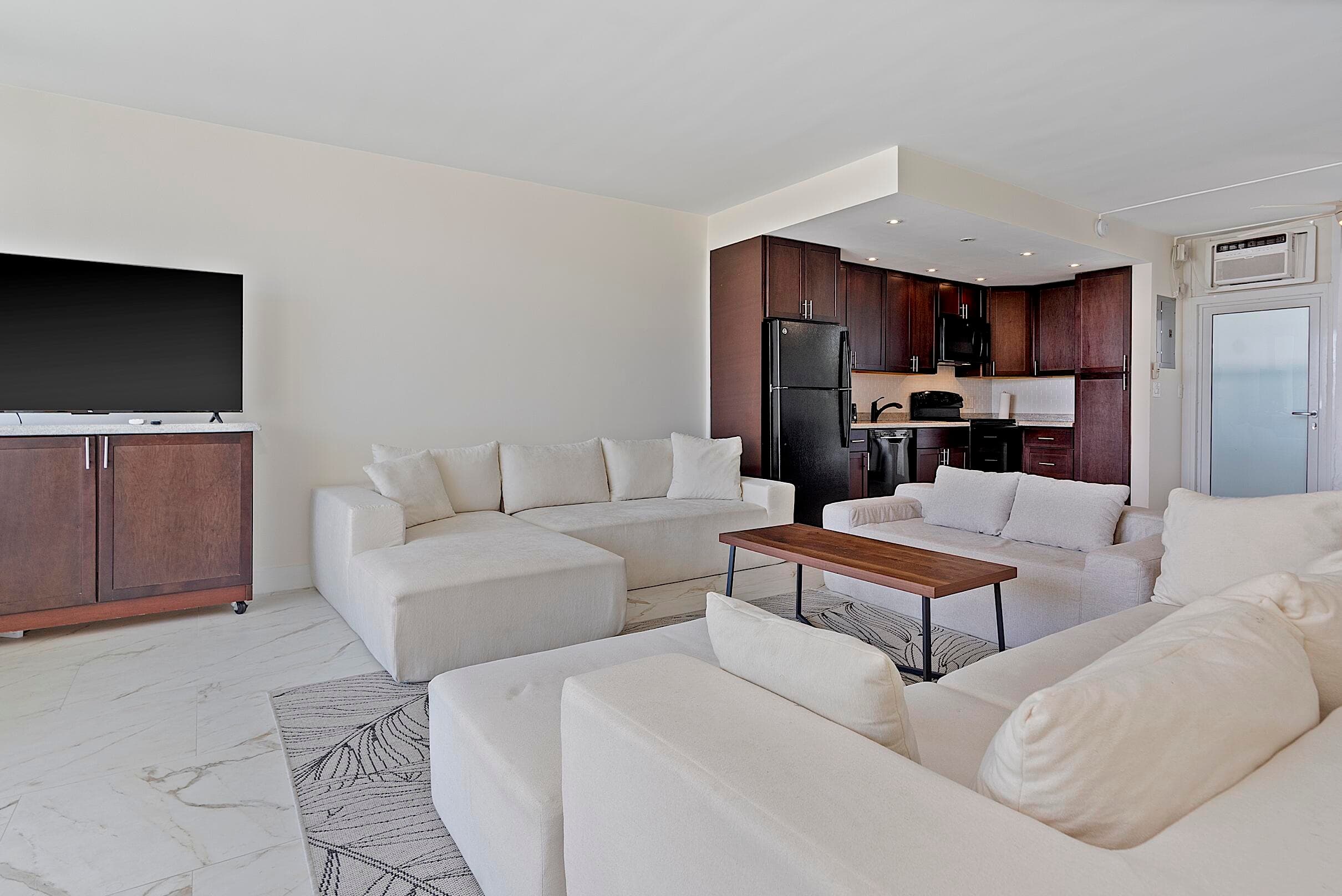 1200 N Fort Lauderdale Beach Boulevard 204, Fort Lauderdale, FL 33304 — photo 8 of 29
