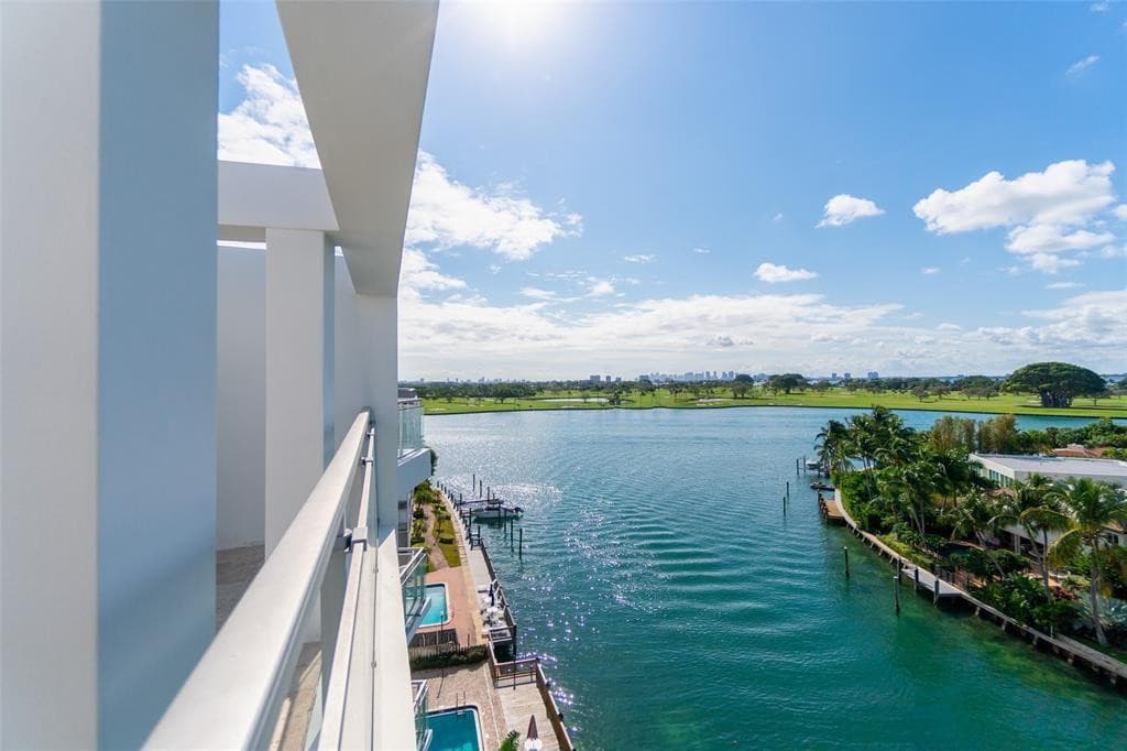 9400 W Bay Harbor Drive 202, Bay Harbor Islands, FL 33154 — photo 5 of 34