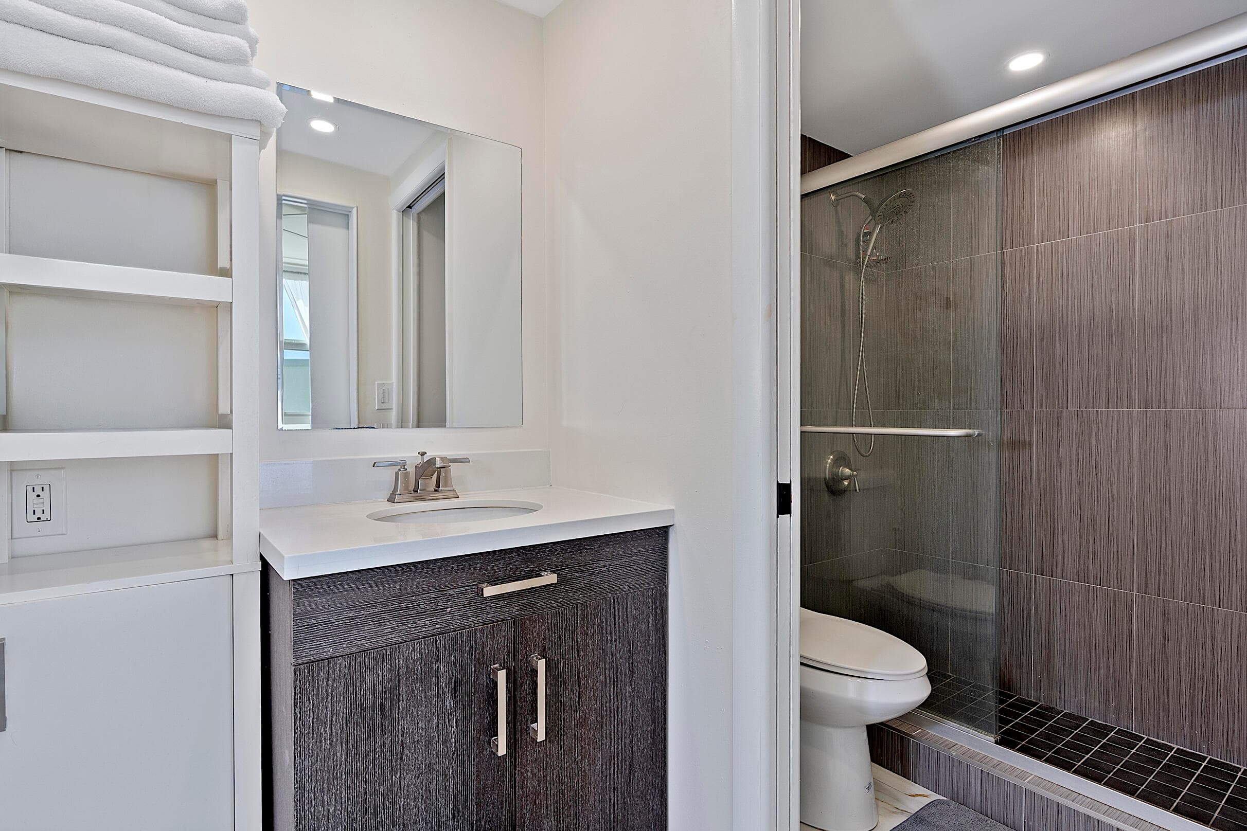 1200 N Fort Lauderdale Beach Boulevard 204, Fort Lauderdale, FL 33304 — photo 19 of 29