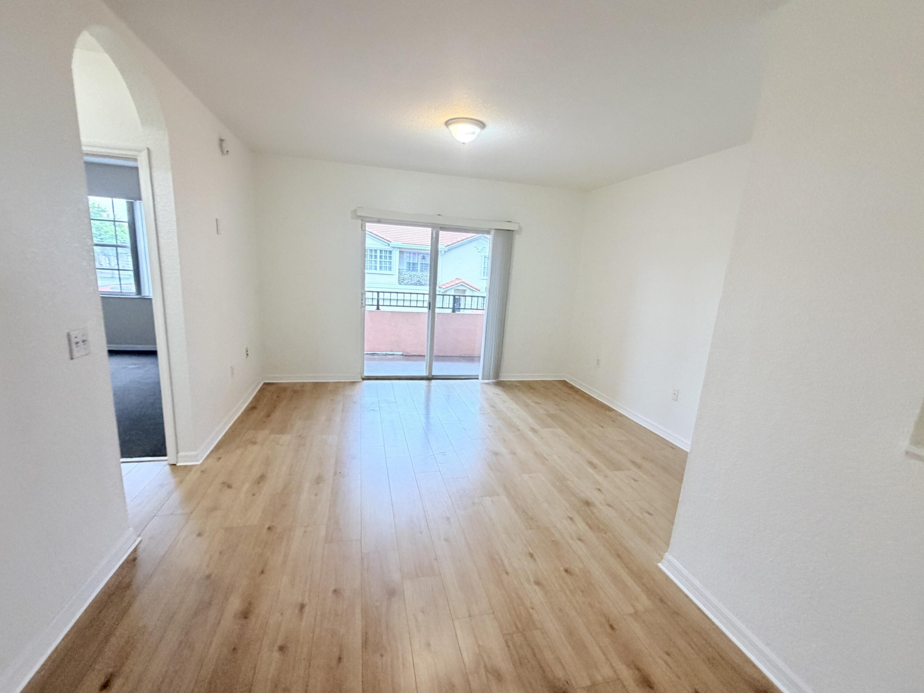 1302 Belmont Lane 1302, North Lauderdale, FL 33068 — photo 7 of 16