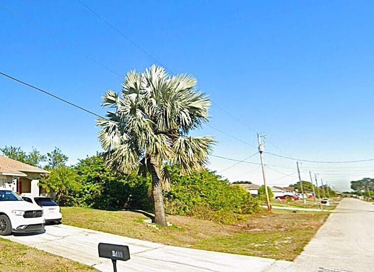2706 27th Street SW, Lehigh Acres, FL 33976 — photo 1 of 3