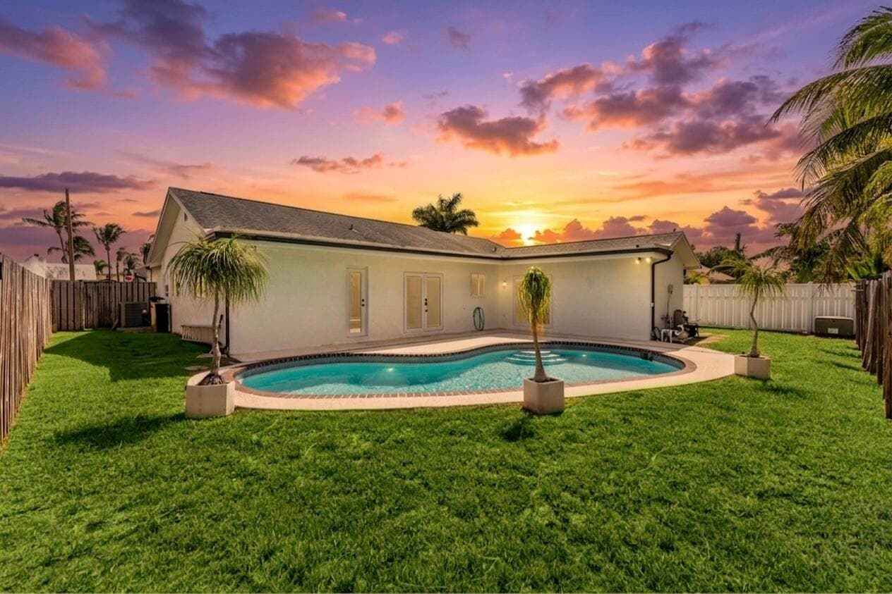 11831 NW 38th Place, Sunrise, FL 33323 — photo 3 of 35