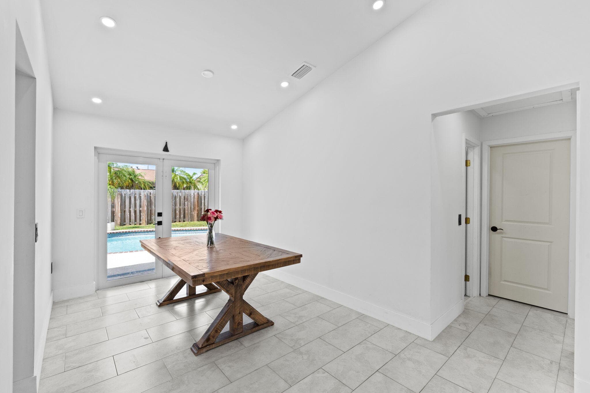11831 NW 38th Place, Sunrise, FL 33323 — photo 14 of 35
