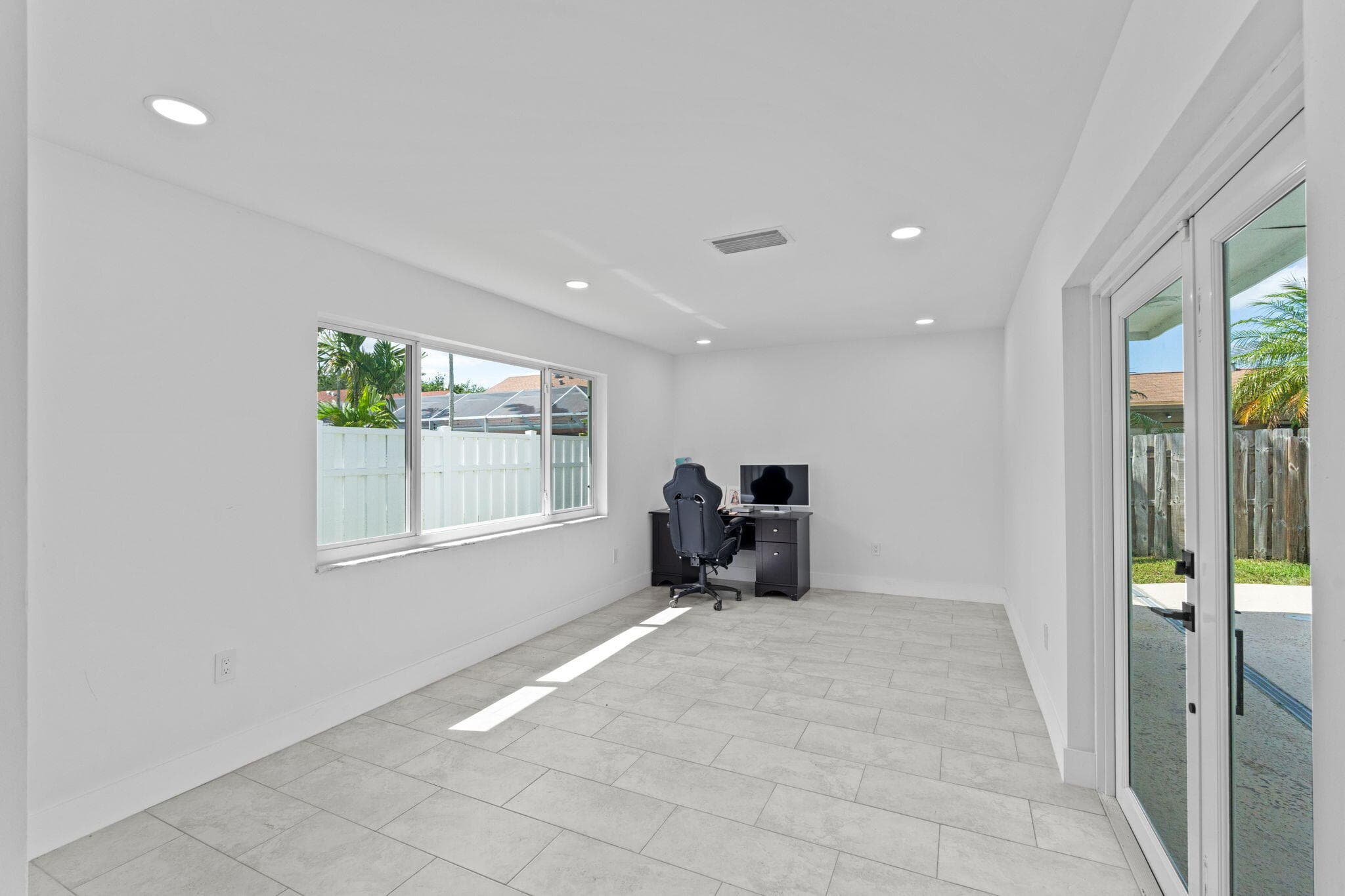 11831 NW 38th Place, Sunrise, FL 33323 — photo 23 of 35