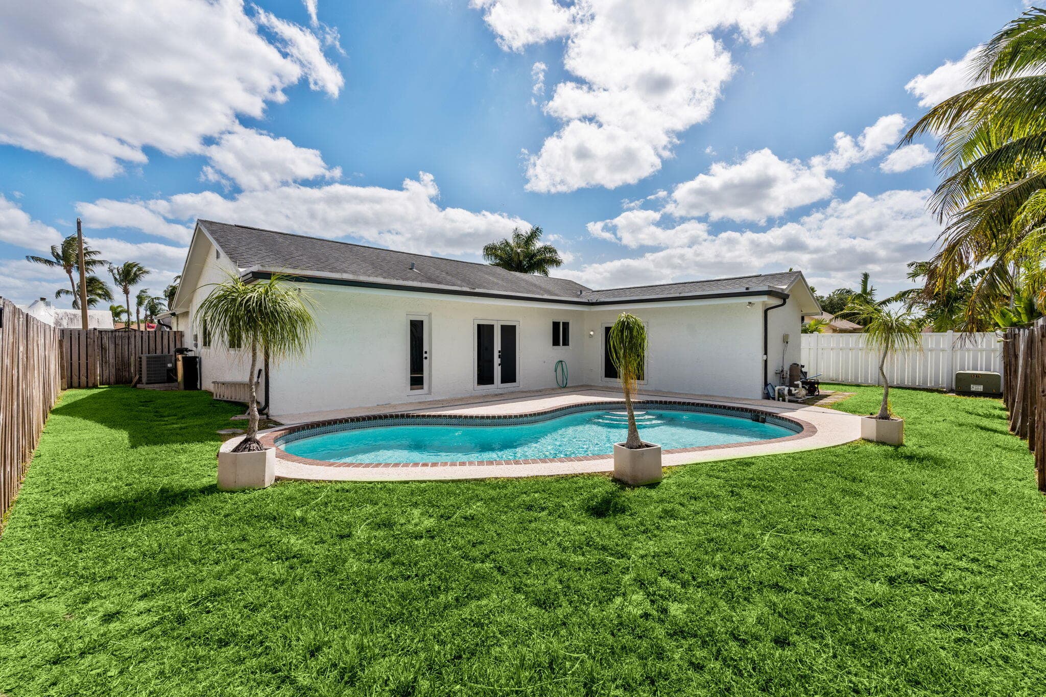 11831 NW 38th Place, Sunrise, FL 33323 — photo 4 of 35