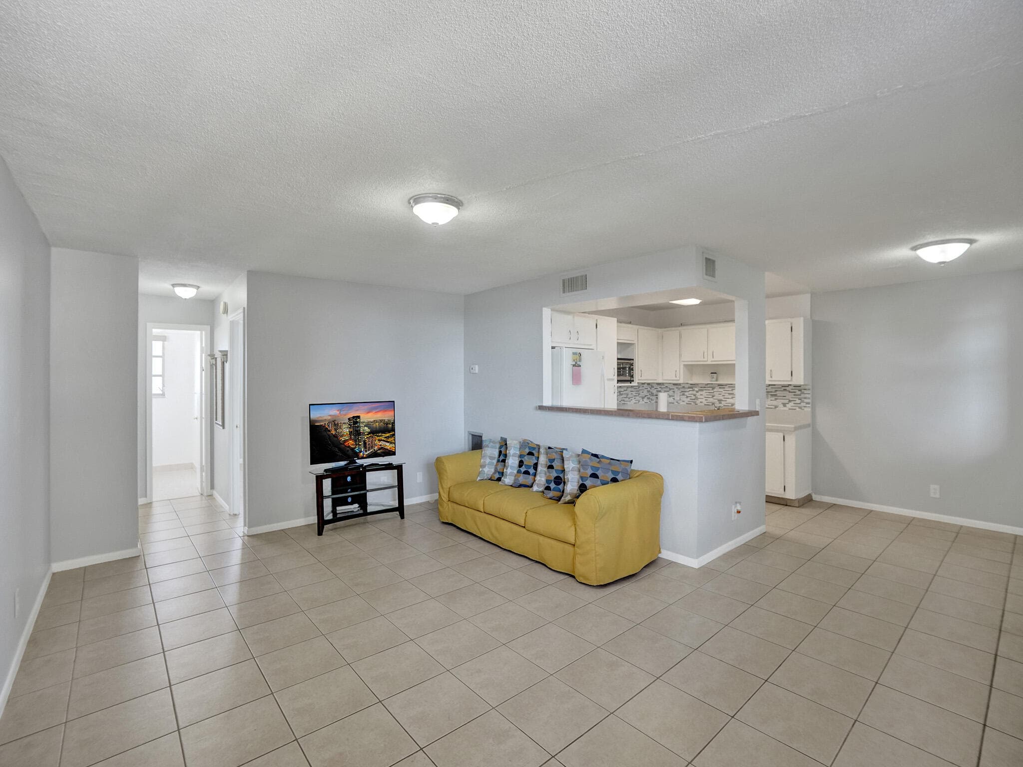 1811 Jefferson Street 404, Hollywood, FL 33020 — photo 5 of 26