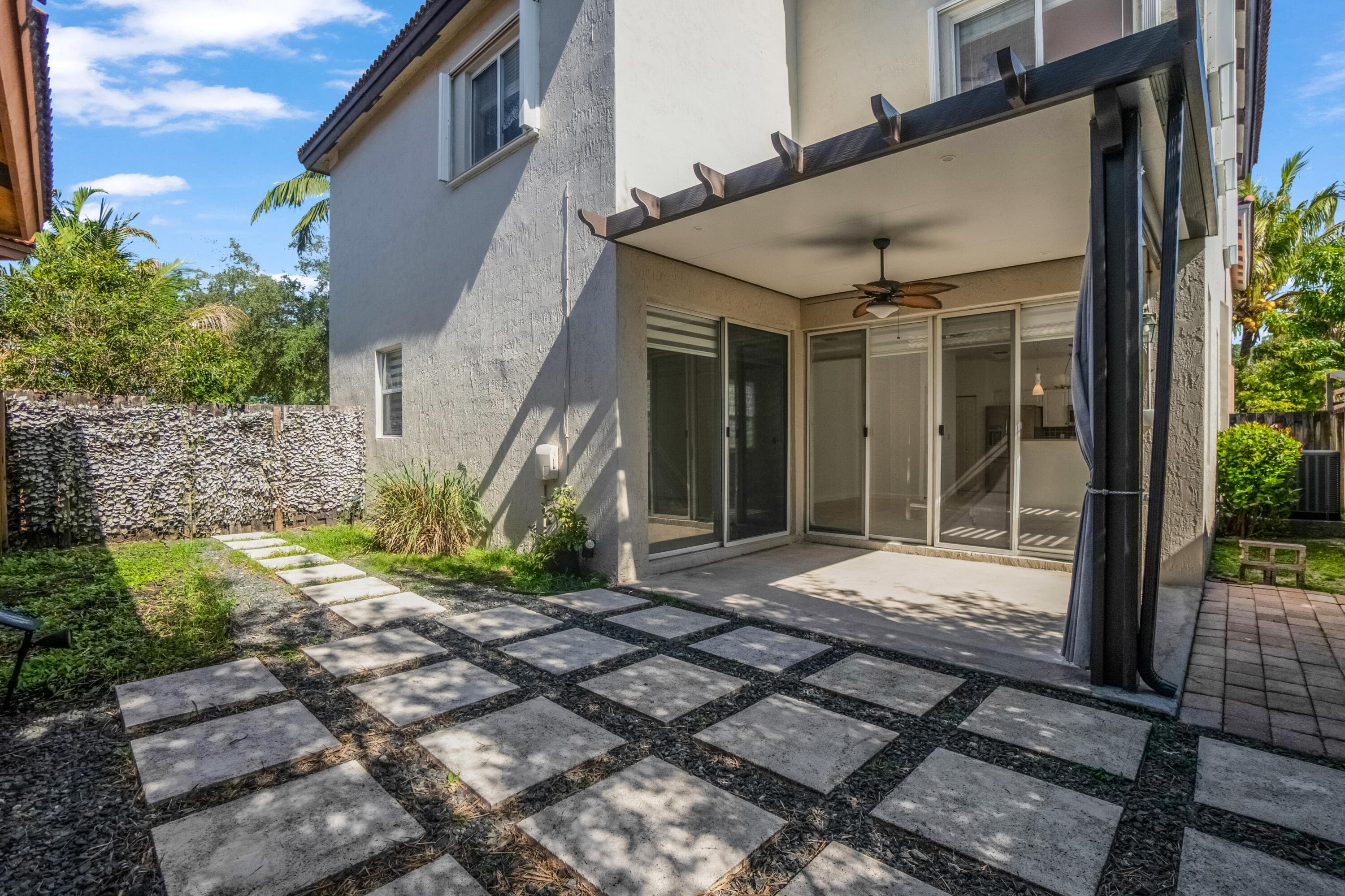 9002 SW 214th Lane, Cutler Bay, FL 33189 — photo 2 of 38