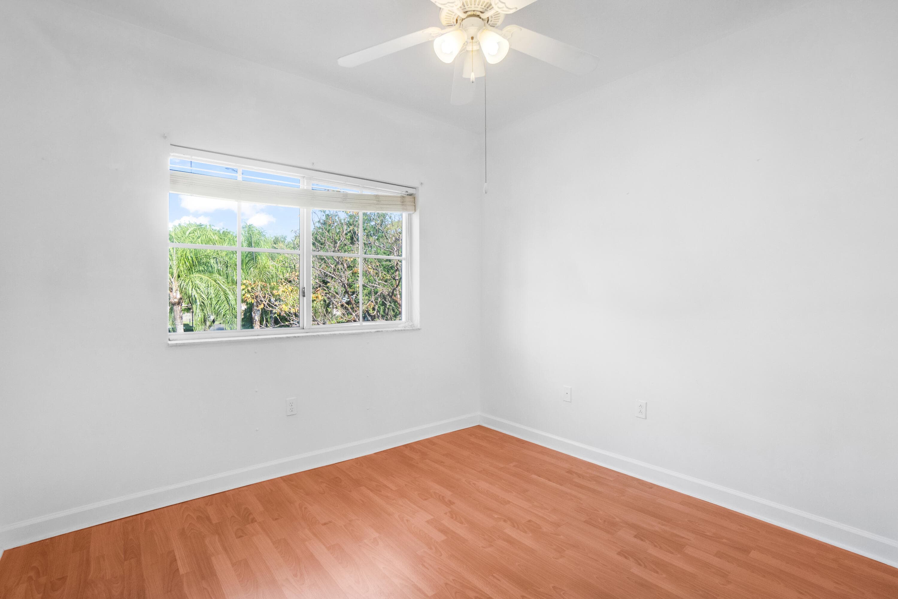 9002 SW 214th Lane, Cutler Bay, FL 33189 — photo 10 of 38