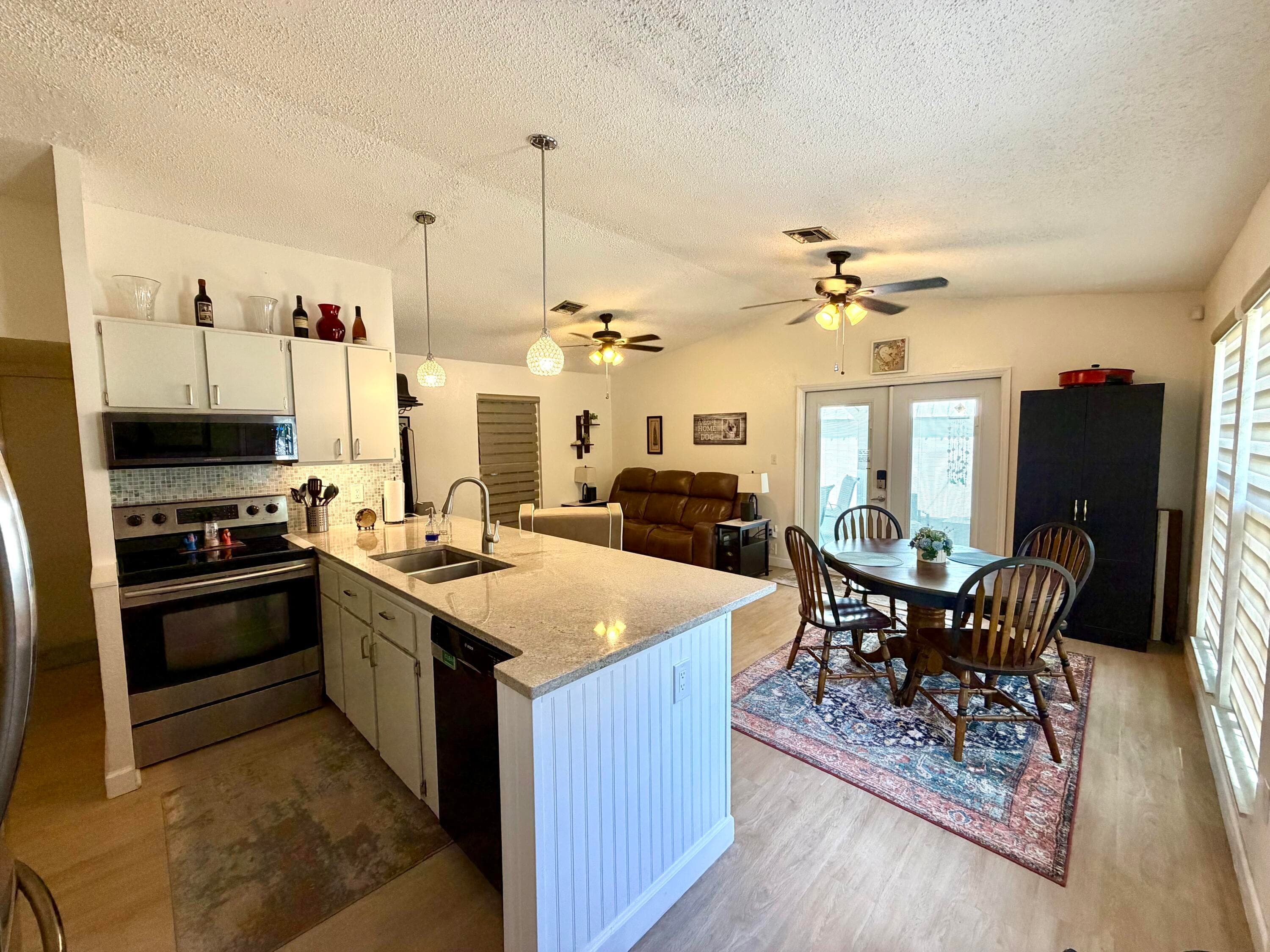 2326 SW 15th St Street SW, Vero Beach, FL 32962 — photo 9 of 28