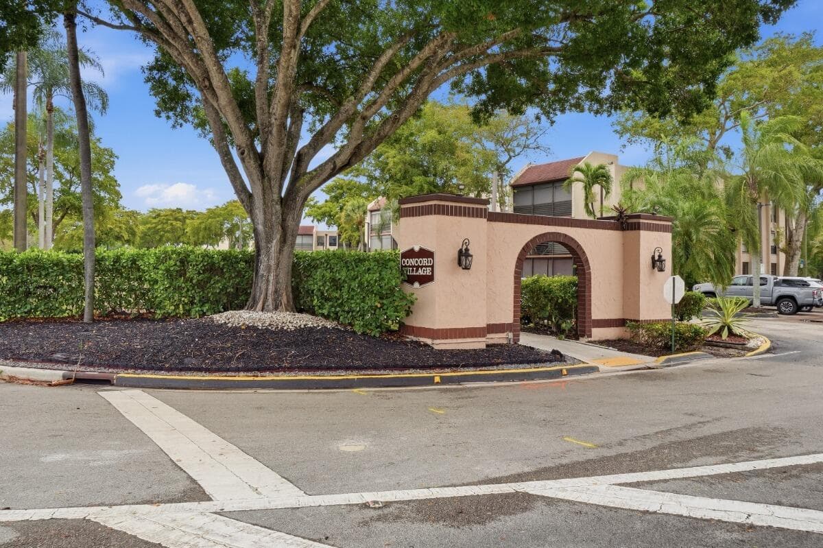 6751 N University Drive Unit 212, Tamarac, FL 33321 — photo 45 of 55