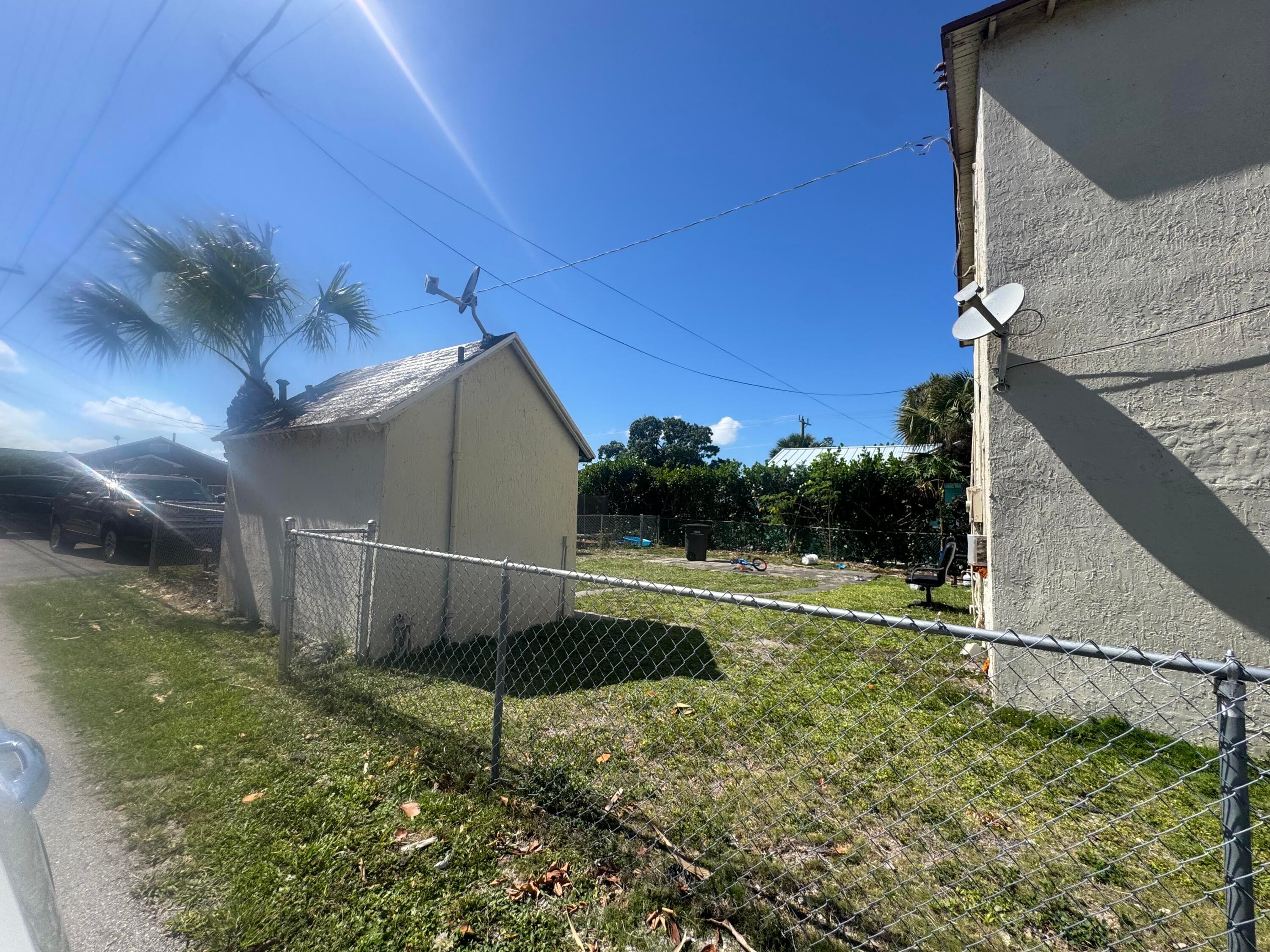3621 Morton Avenue, West Palm Beach, FL 33405 — photo 9 of 21