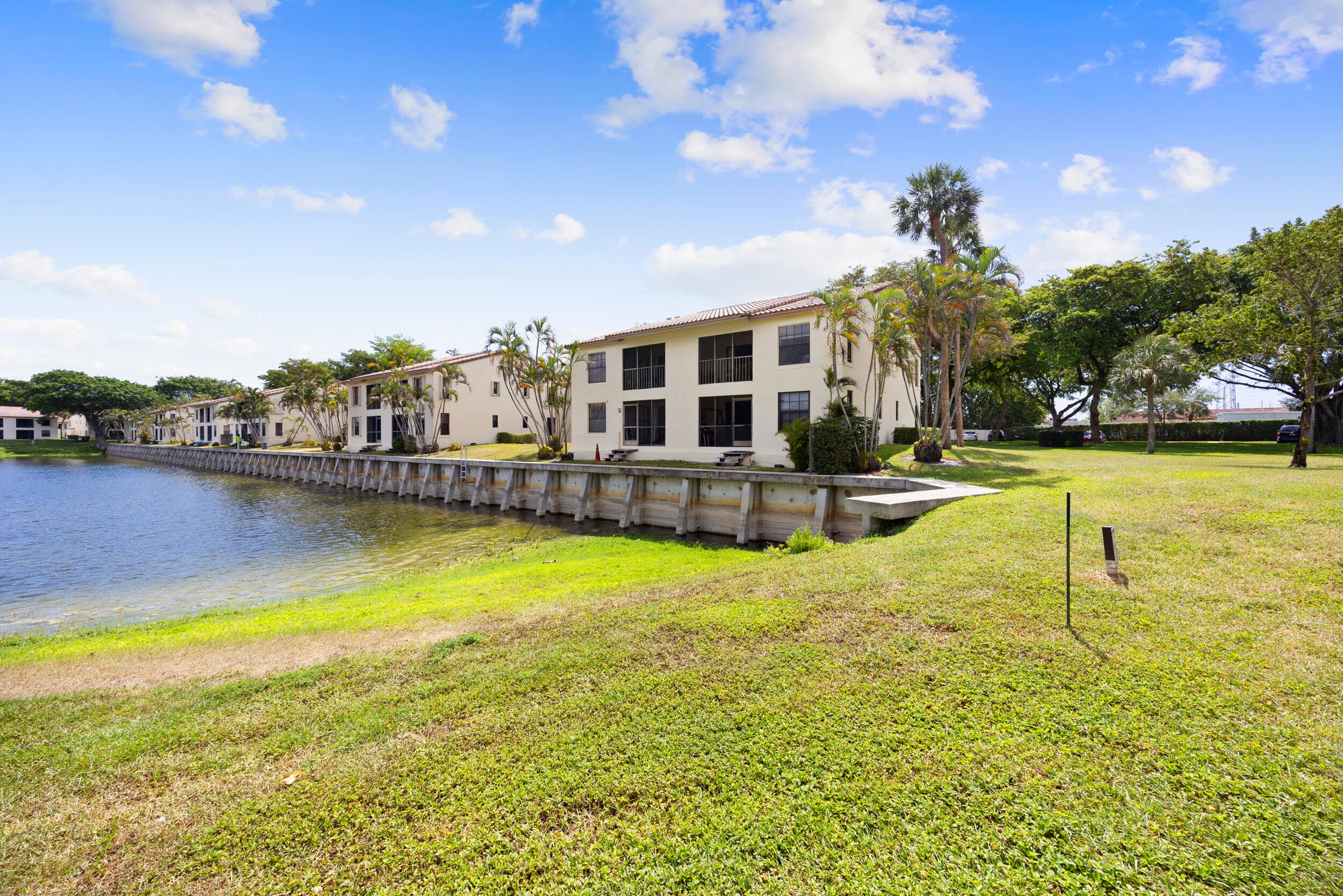 2600 Greenwood Terrace G201, Boca Raton, FL 33431 — photo 25 of 32