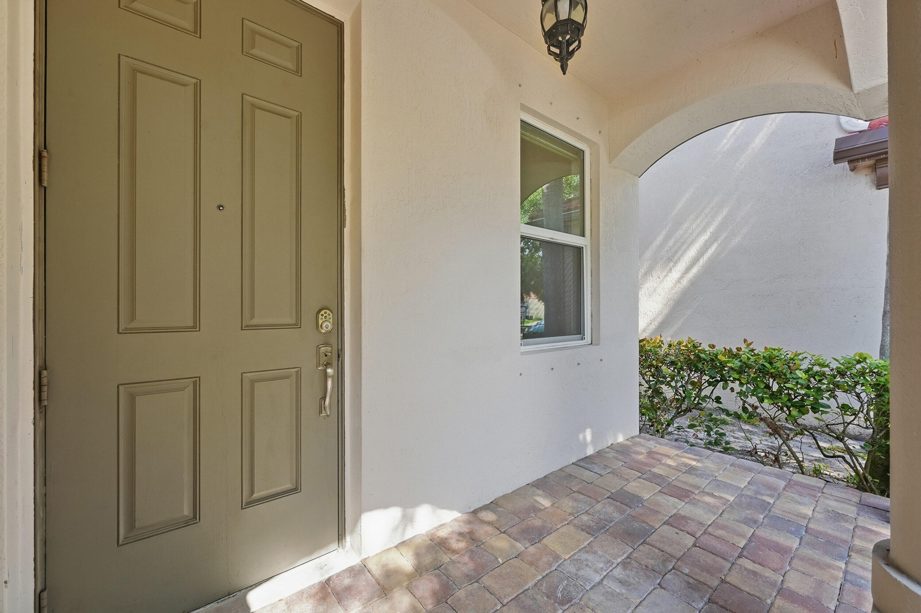 1275 Rosegate Boulevard, Riviera Beach, FL 33404 — photo 3 of 45