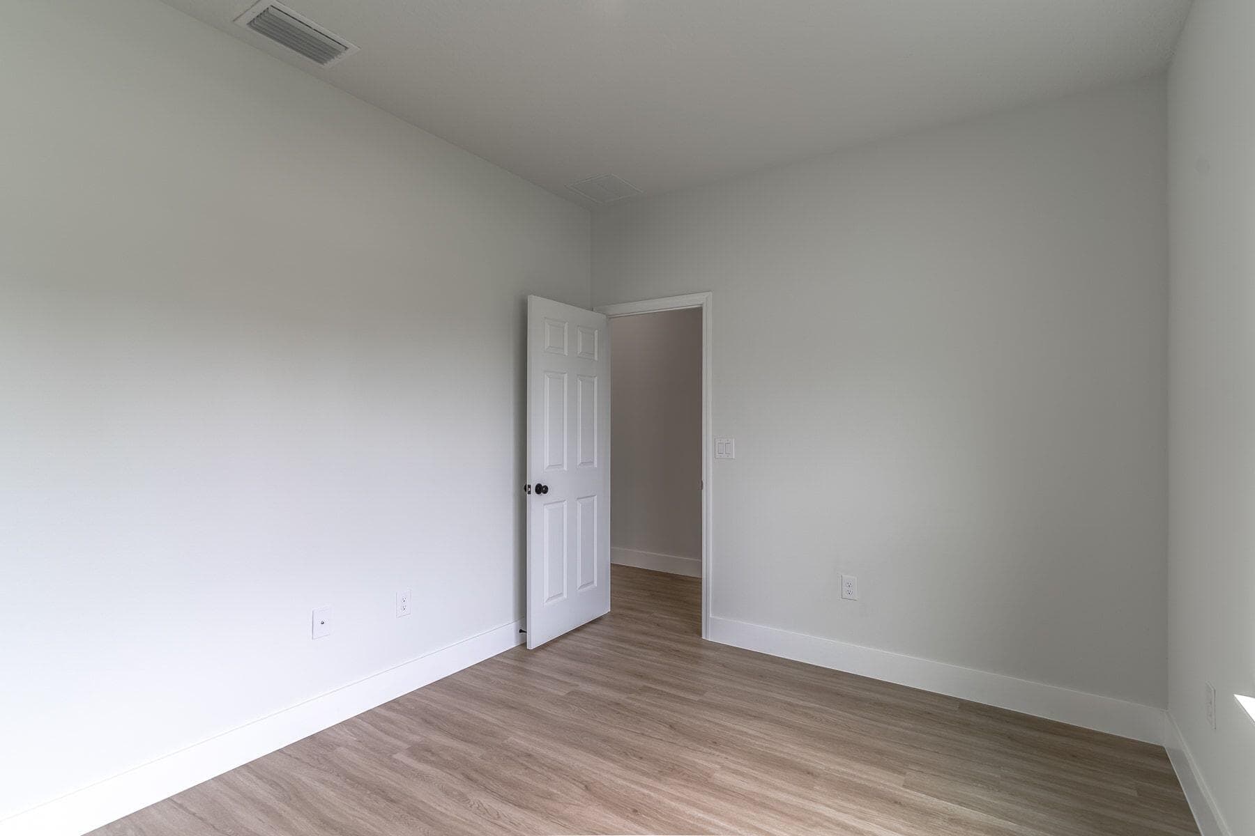 983 NW Pace Dr Drive NW, Palm Bay, FL 32907 — photo 27 of 44