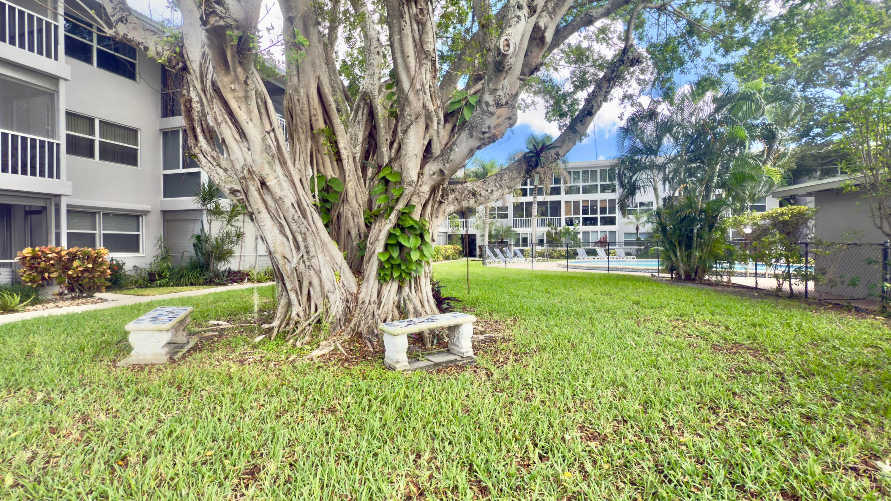 1200 SW 12th Street SW 305, Fort Lauderdale, FL 33315 — photo 2 of 32