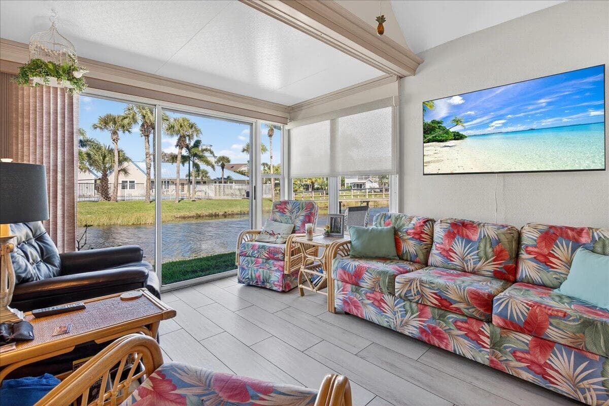 1827 Aynsley Way 4, Vero Beach, FL 32966 — photo 4 of 41