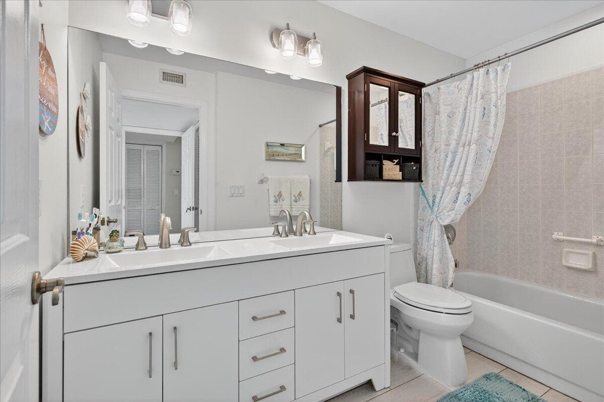 1827 Aynsley Way 4, Vero Beach, FL 32966 — photo 12 of 41