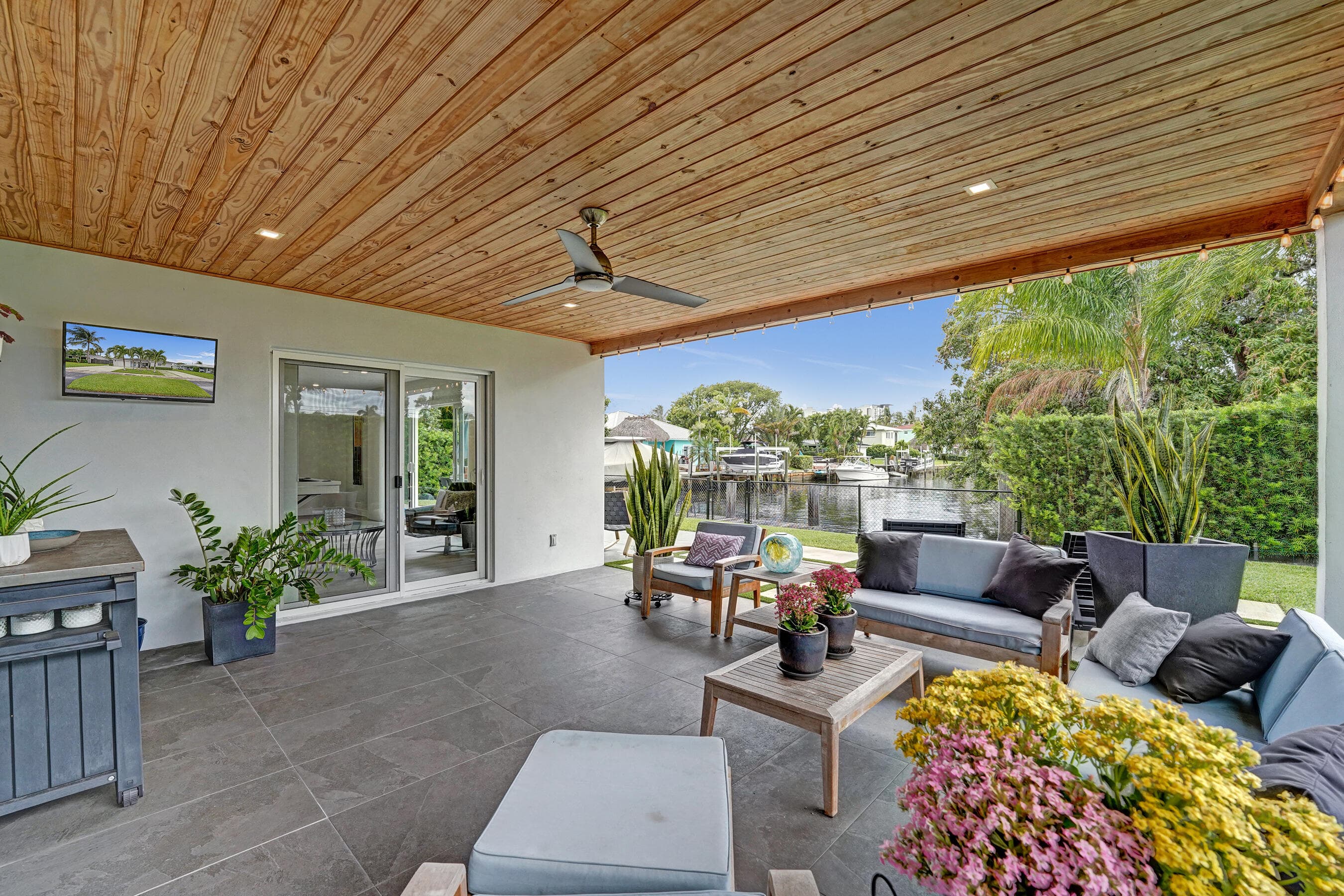 381 SE 3rd Street, Pompano Beach, FL 33060 — photo 16 of 41