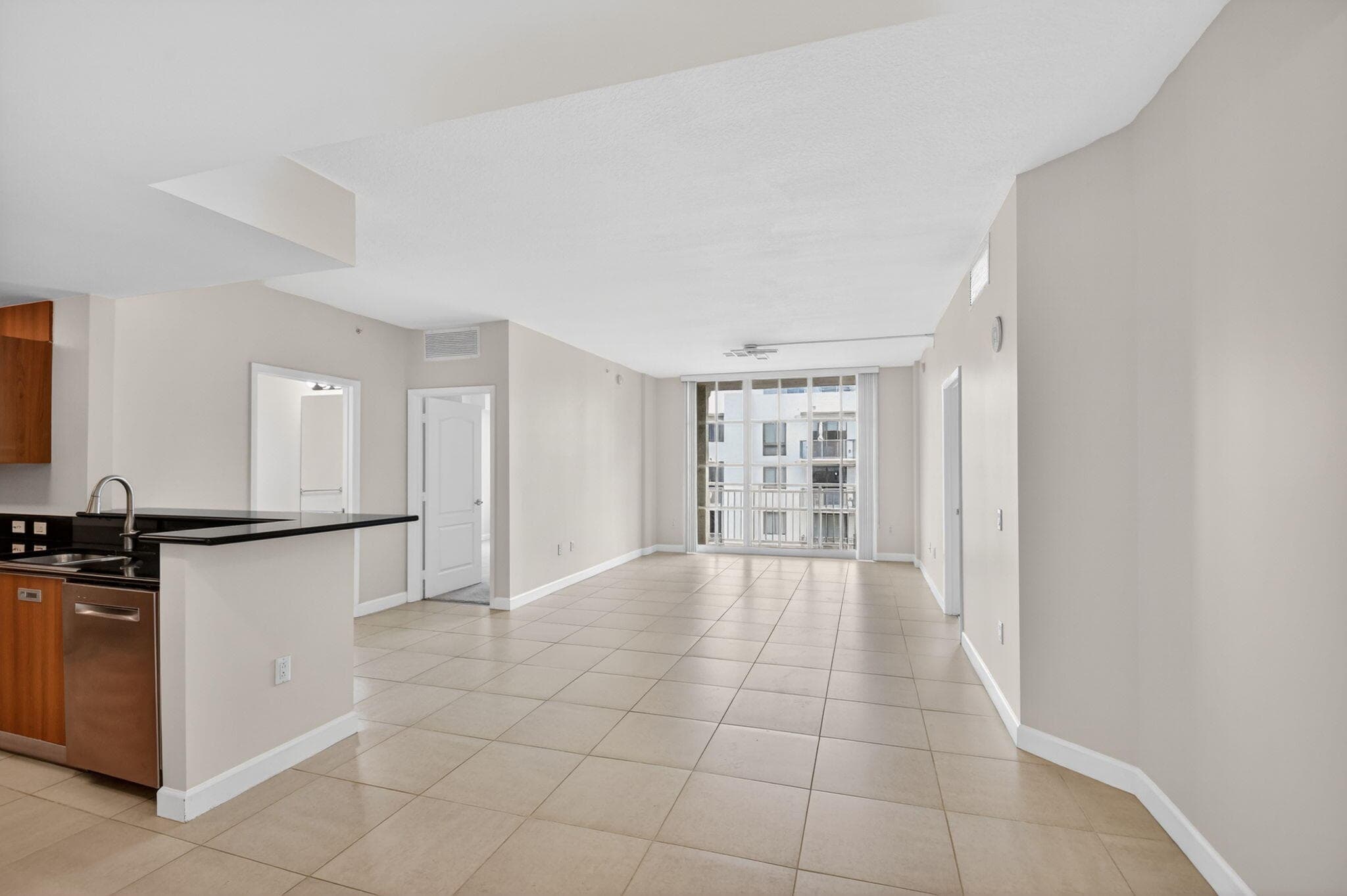 410 Evernia Street 630, West Palm Beach, FL 33401 — photo 3 of 57