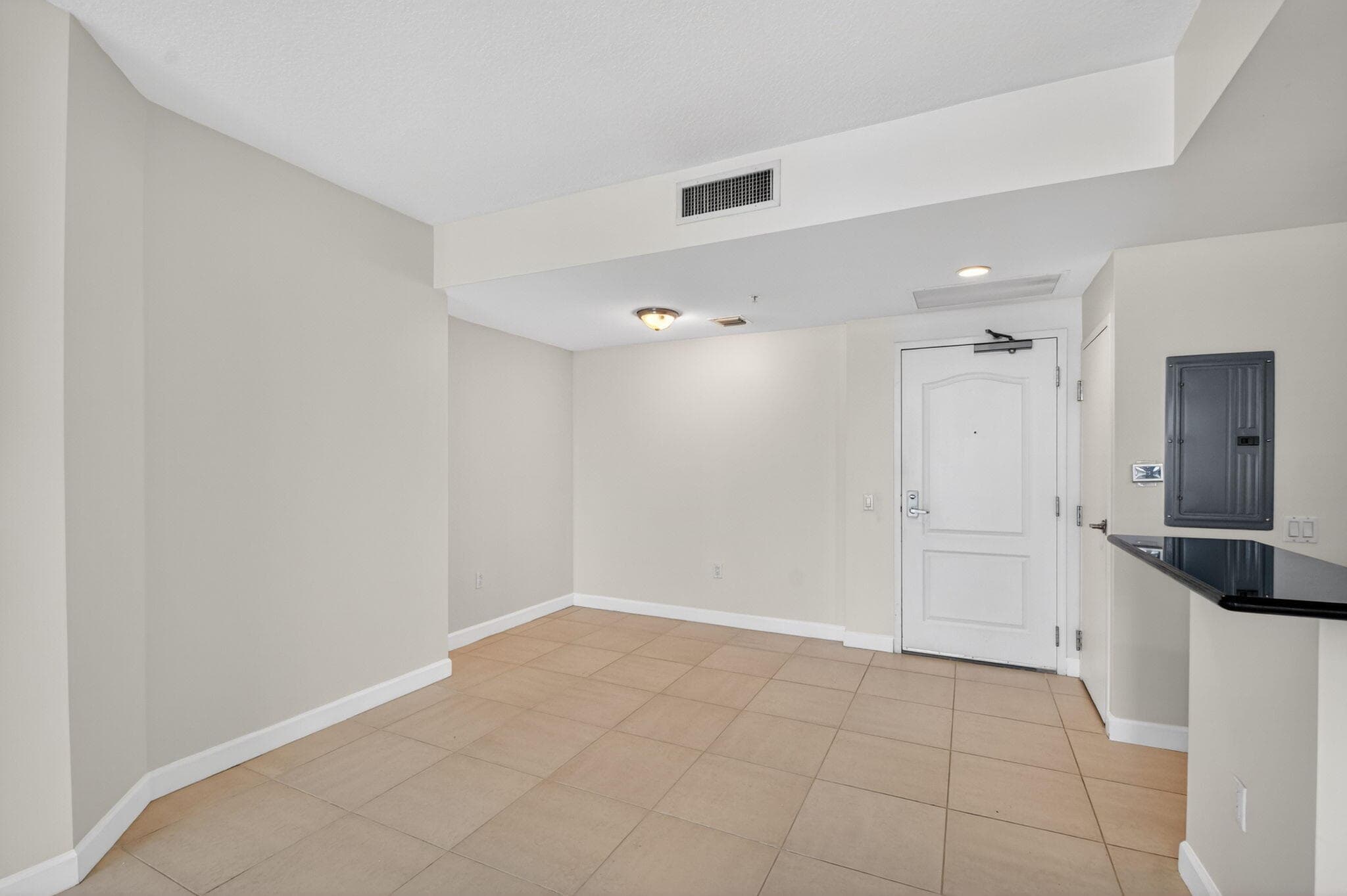 410 Evernia Street 630, West Palm Beach, FL 33401 — photo 5 of 57