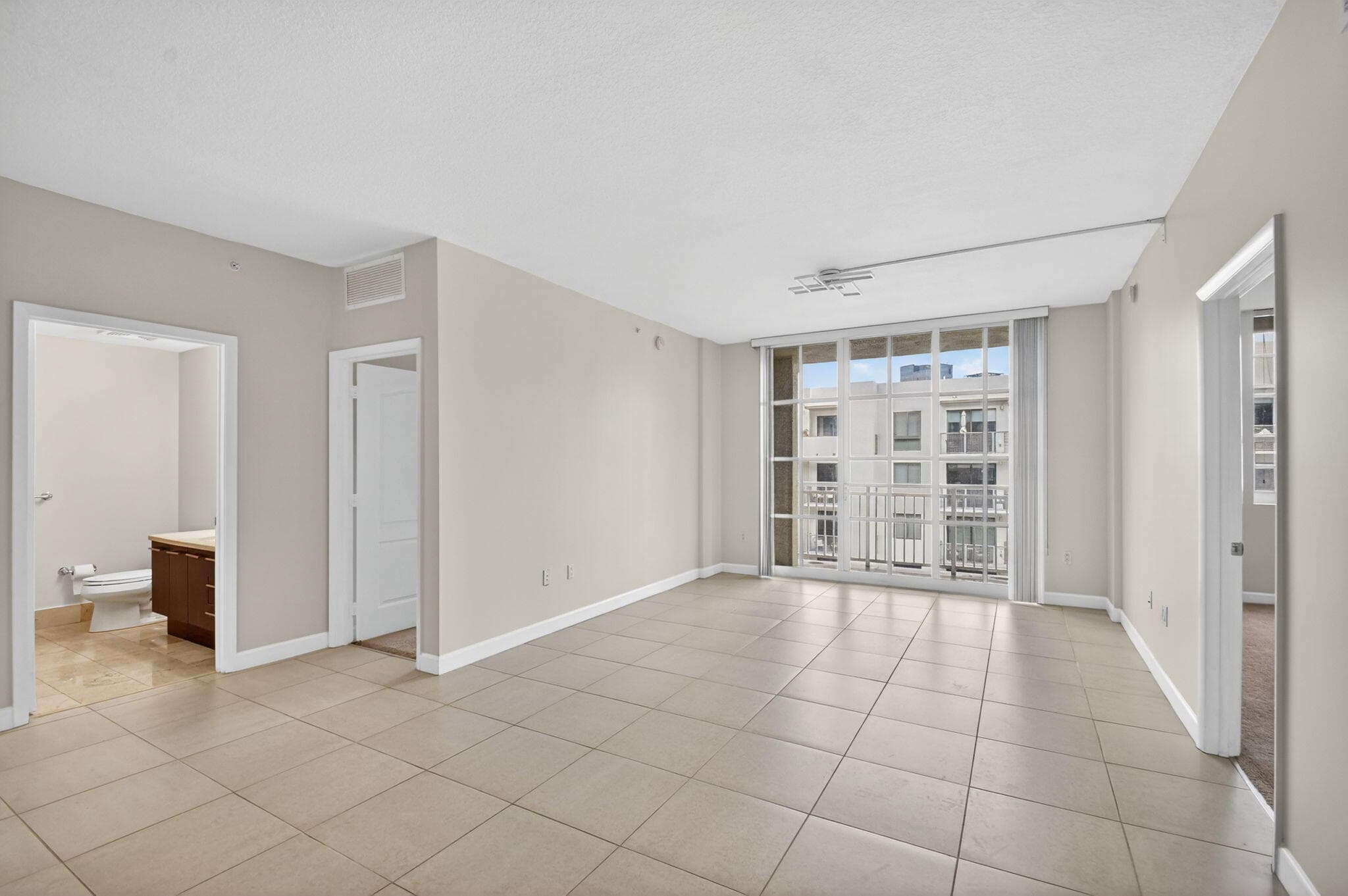 410 Evernia Street 630, West Palm Beach, FL 33401 — photo 14 of 57
