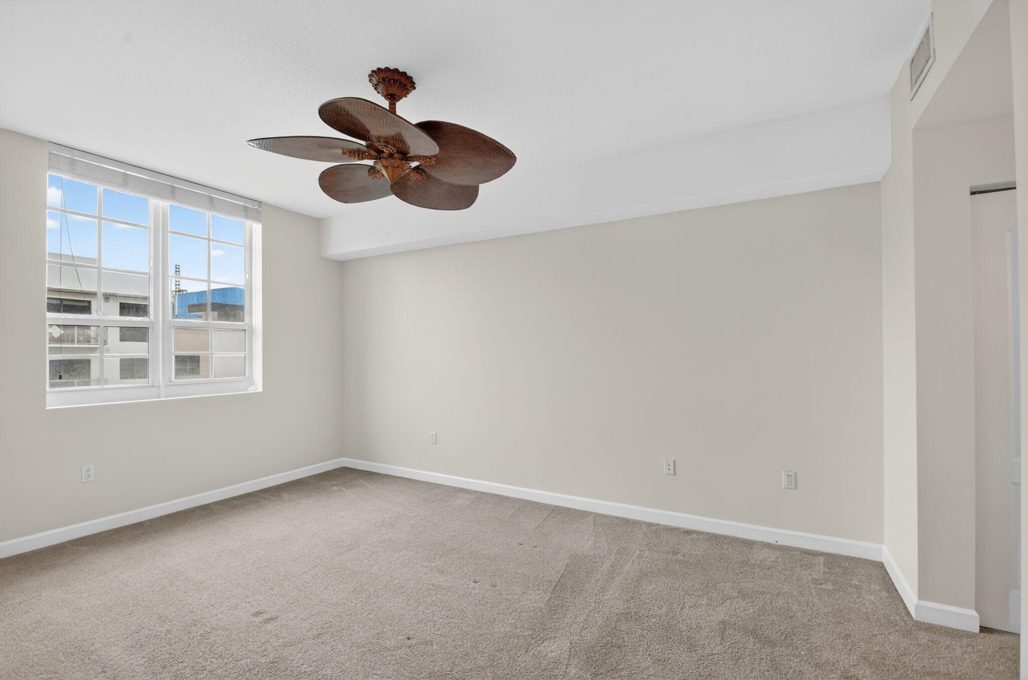 410 Evernia Street 630, West Palm Beach, FL 33401 — photo 24 of 57