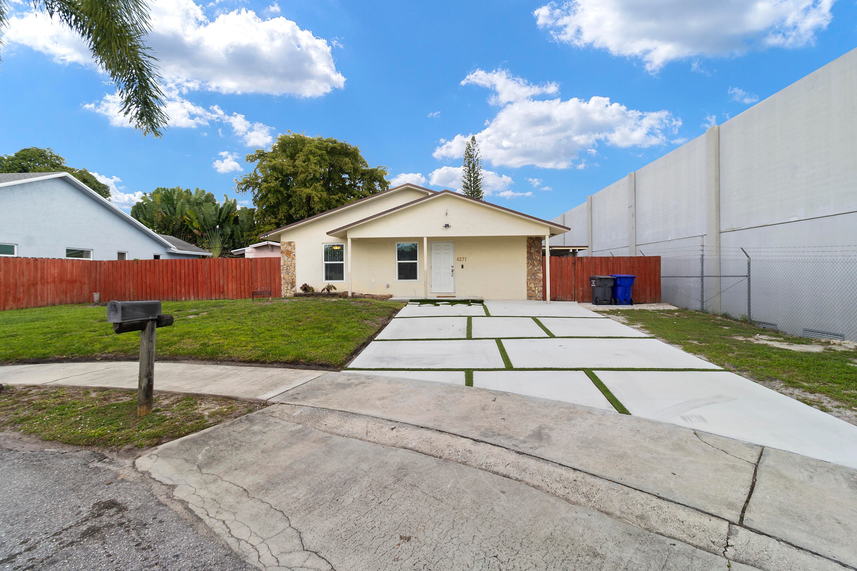 6271 Hope Street, Hollywood, FL 33024 — photo 2 of 42