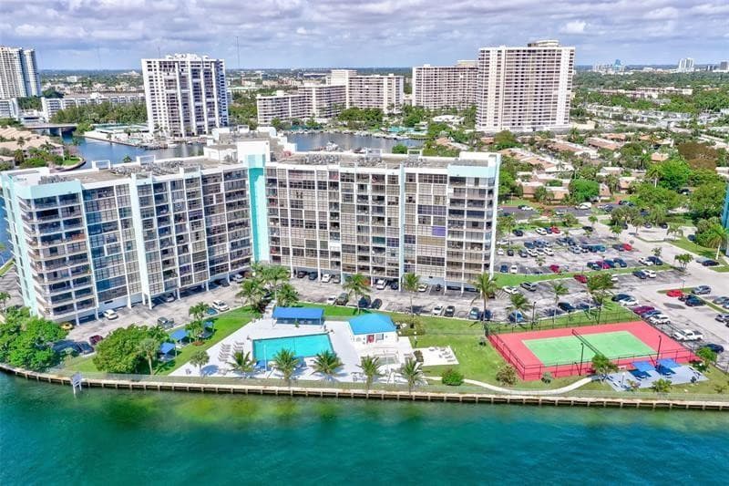 200 Leslie Drive 626, Hallandale Beach, FL 33009 — photo 2 of 8