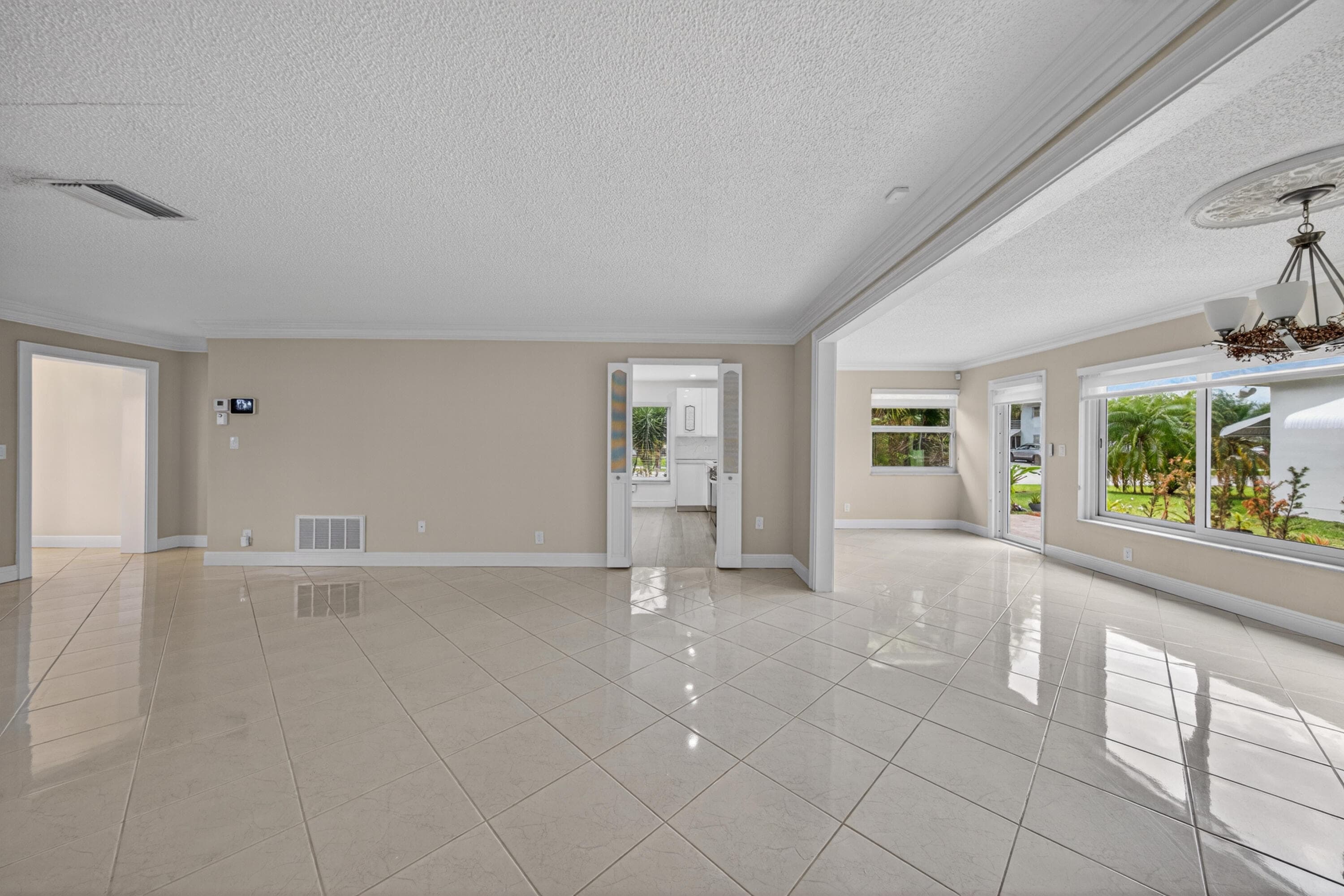 391 Leisure Boulevard, Pompano Beach, FL 33064 — photo 8 of 76