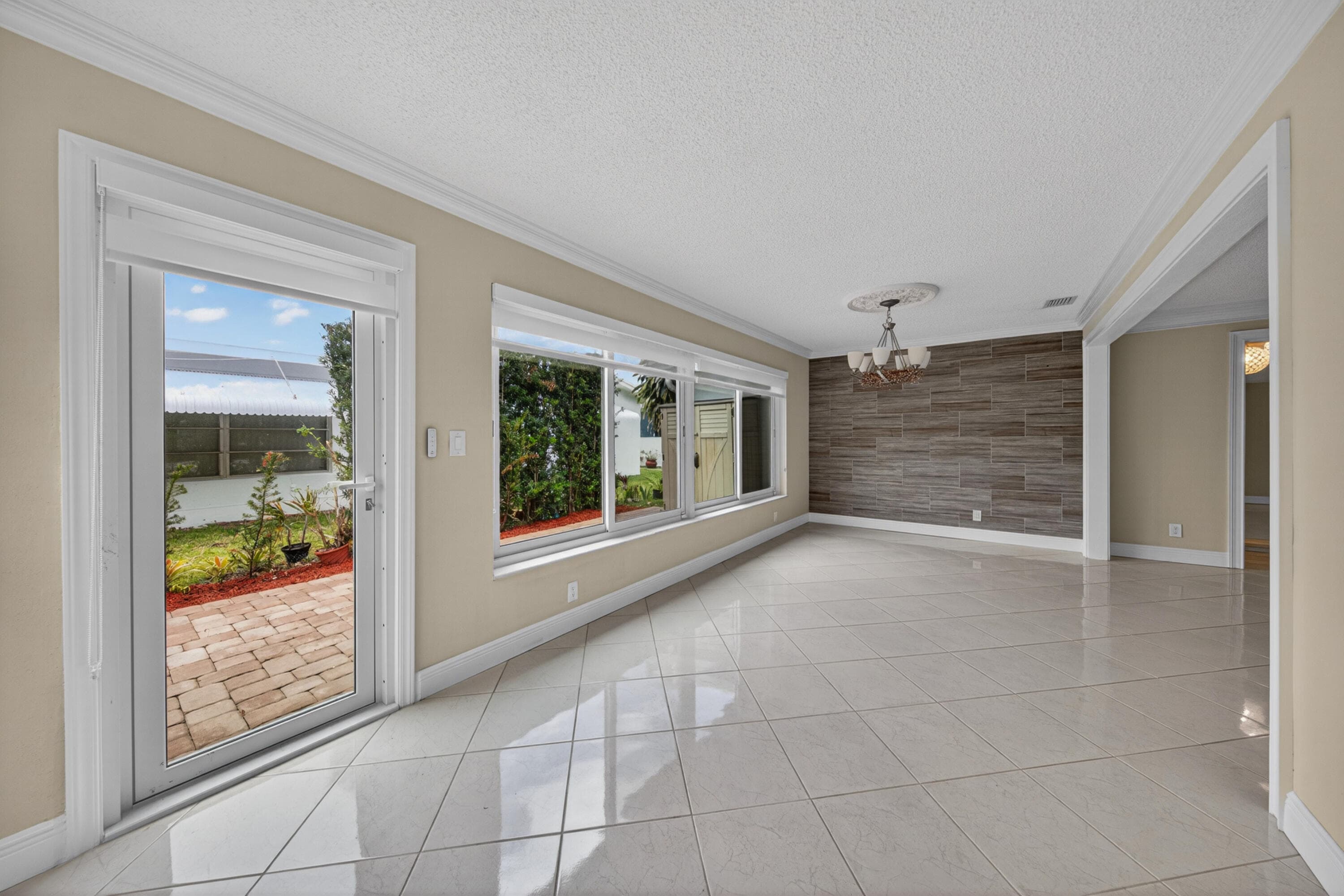391 Leisure Boulevard, Pompano Beach, FL 33064 — photo 16 of 76