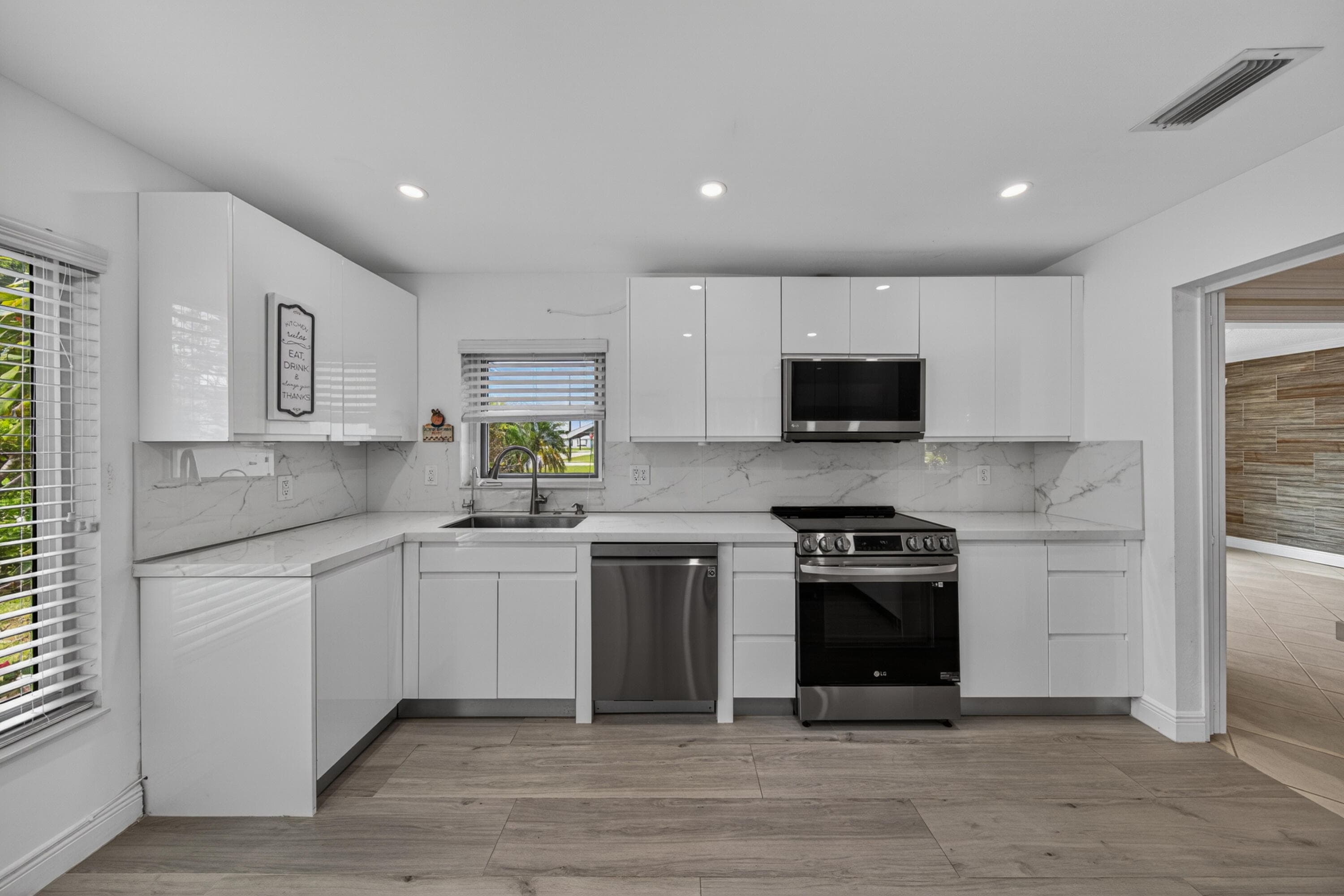 391 Leisure Boulevard, Pompano Beach, FL 33064 — photo 21 of 76