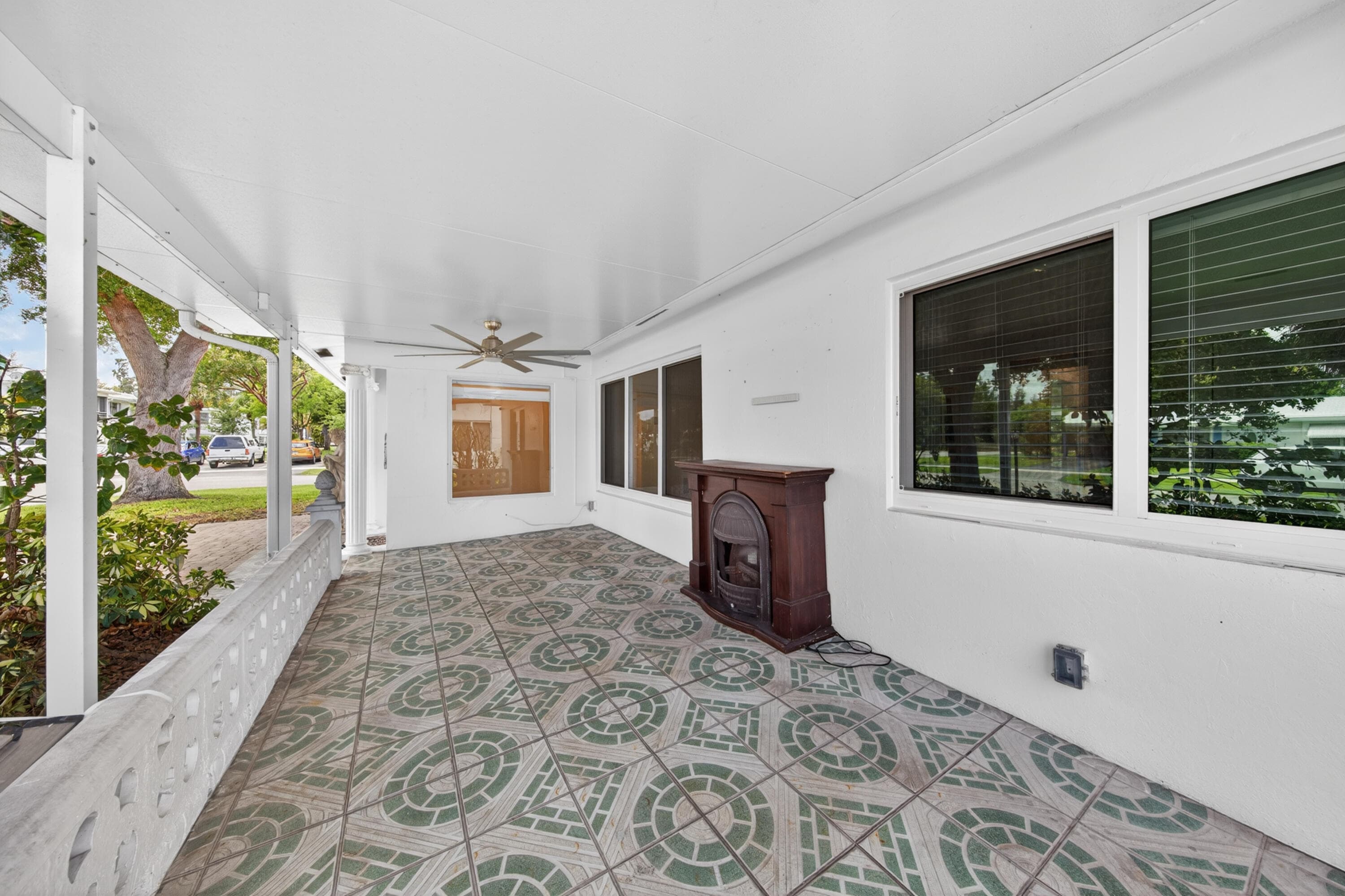 391 Leisure Boulevard, Pompano Beach, FL 33064 — photo 4 of 76