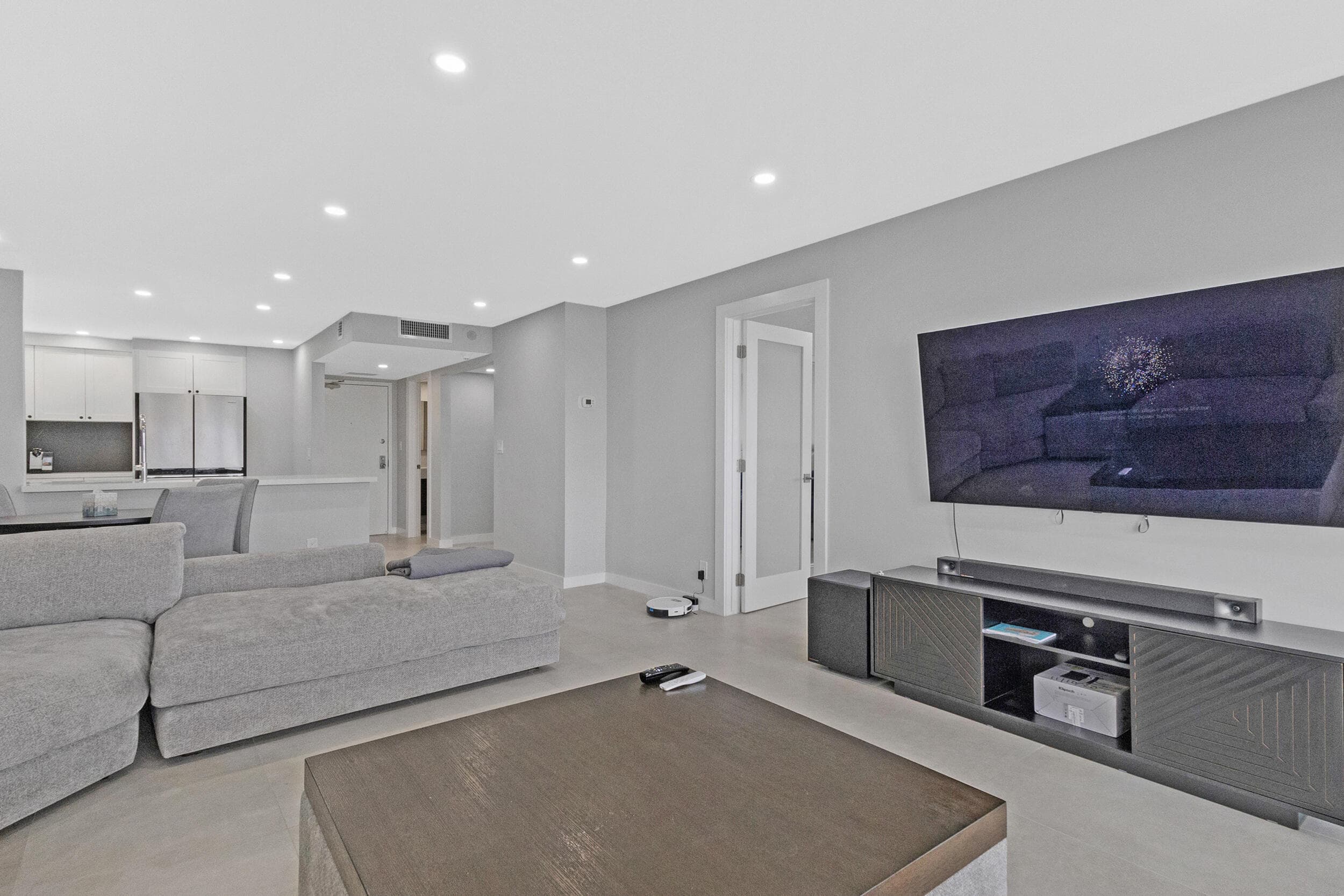 3900 Galt Ocean Drive 2114, Fort Lauderdale, FL 33308 — photo 8 of 48