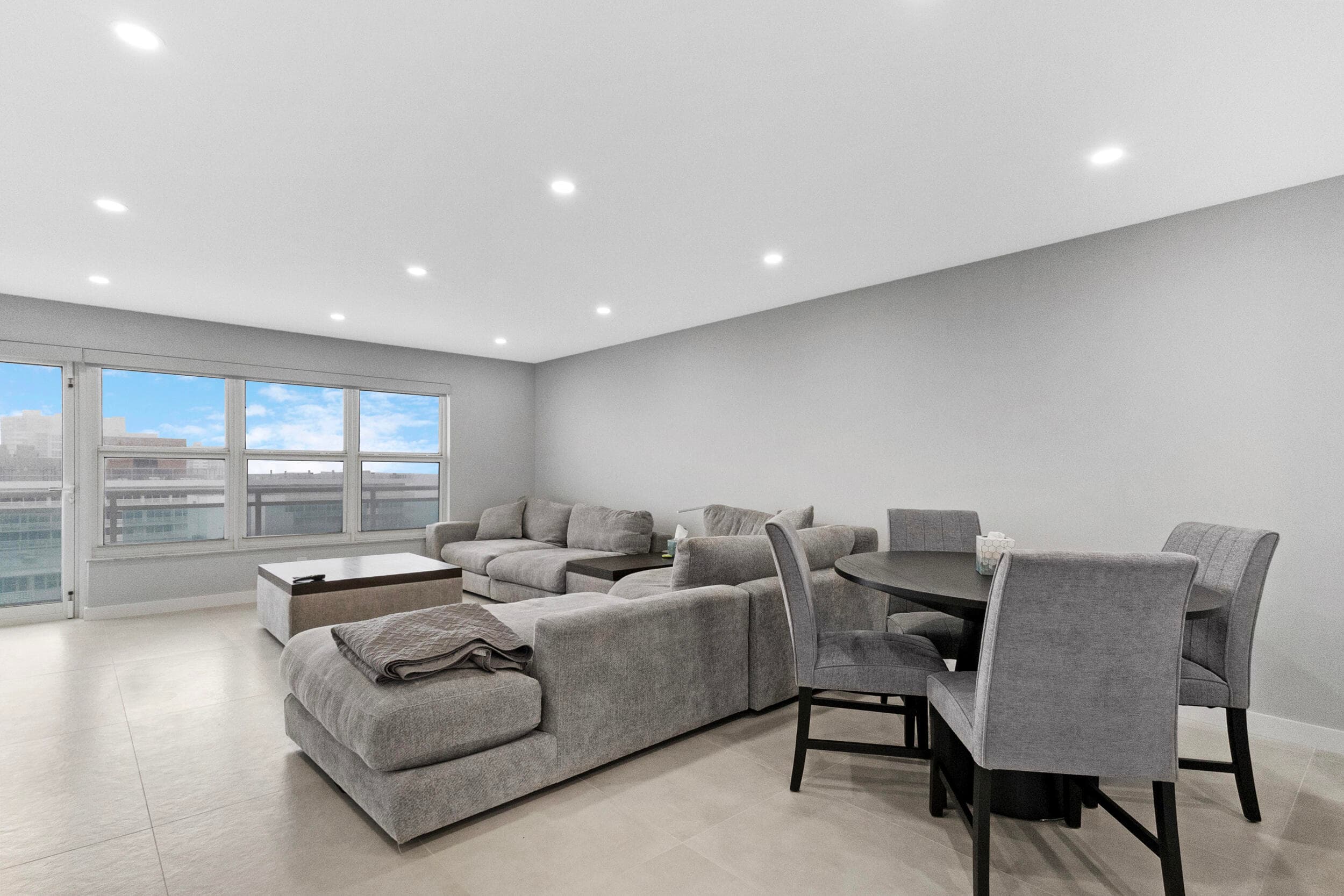 3900 Galt Ocean Drive 2114, Fort Lauderdale, FL 33308 — photo 5 of 48