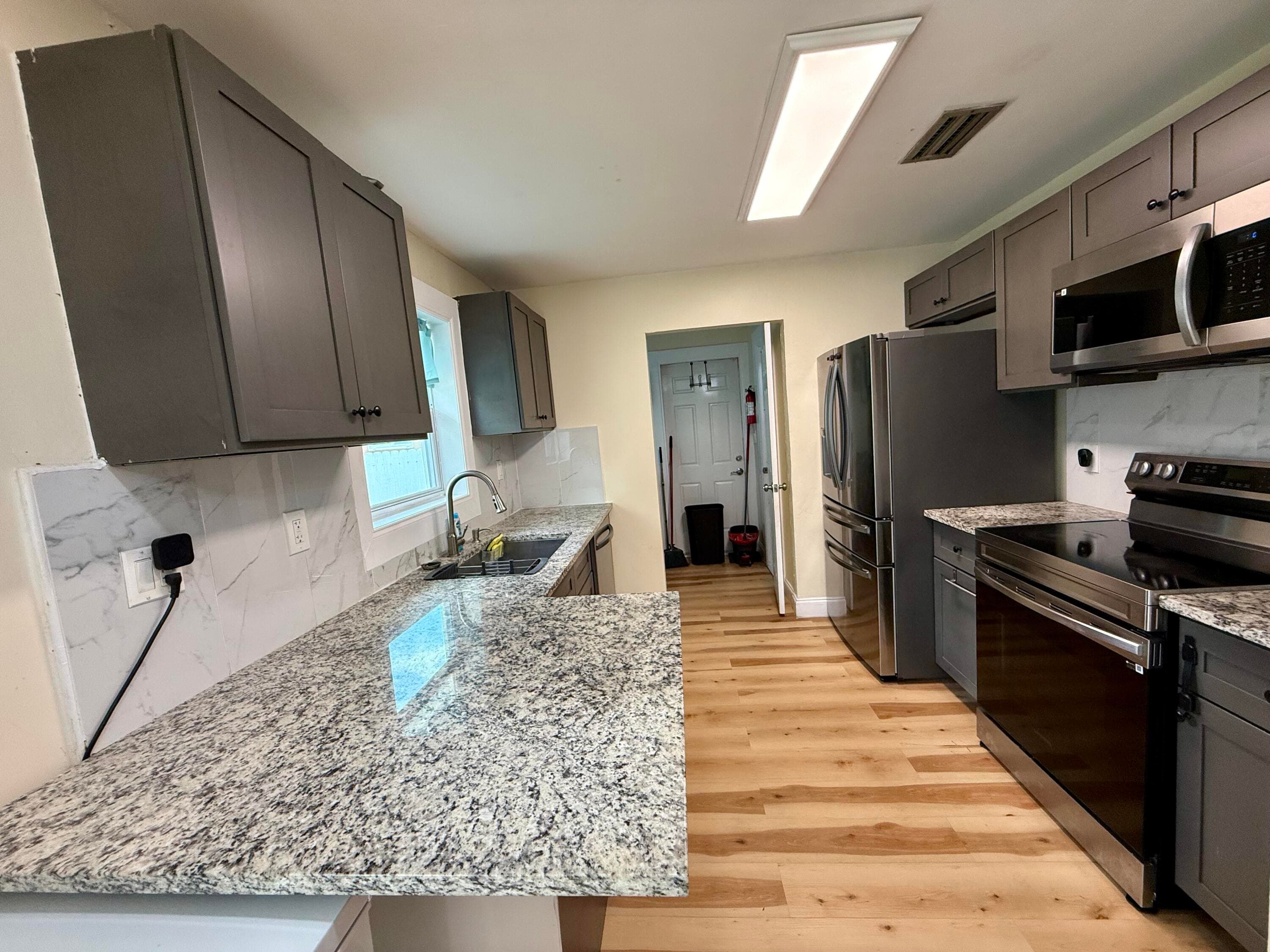 5101 SW 24th Street, West Park, FL 33023 — photo 13 of 30