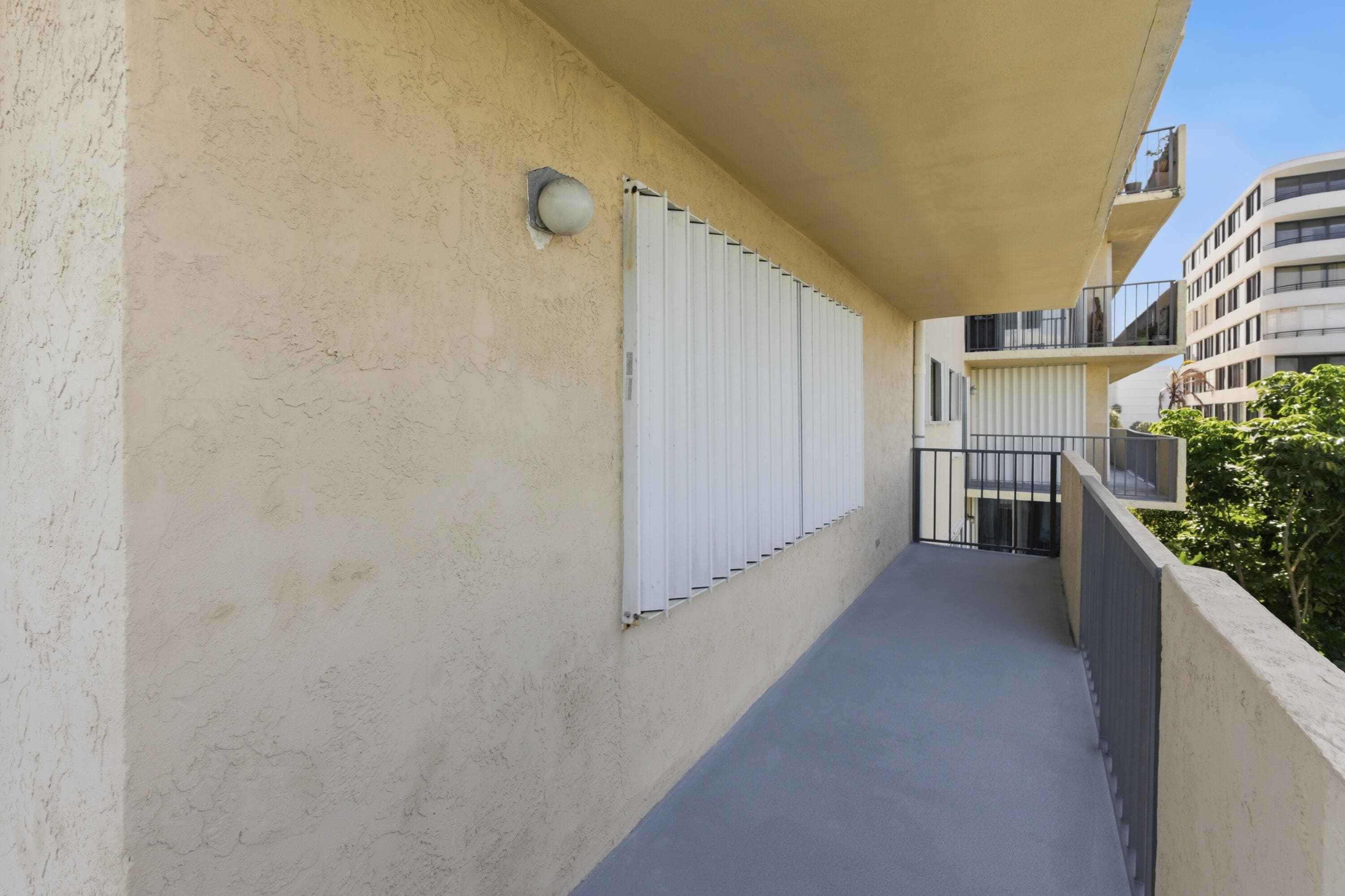 3581 S Ocean Boulevard Apt 4e, South Palm Beach, FL 33480 — photo 29 of 62