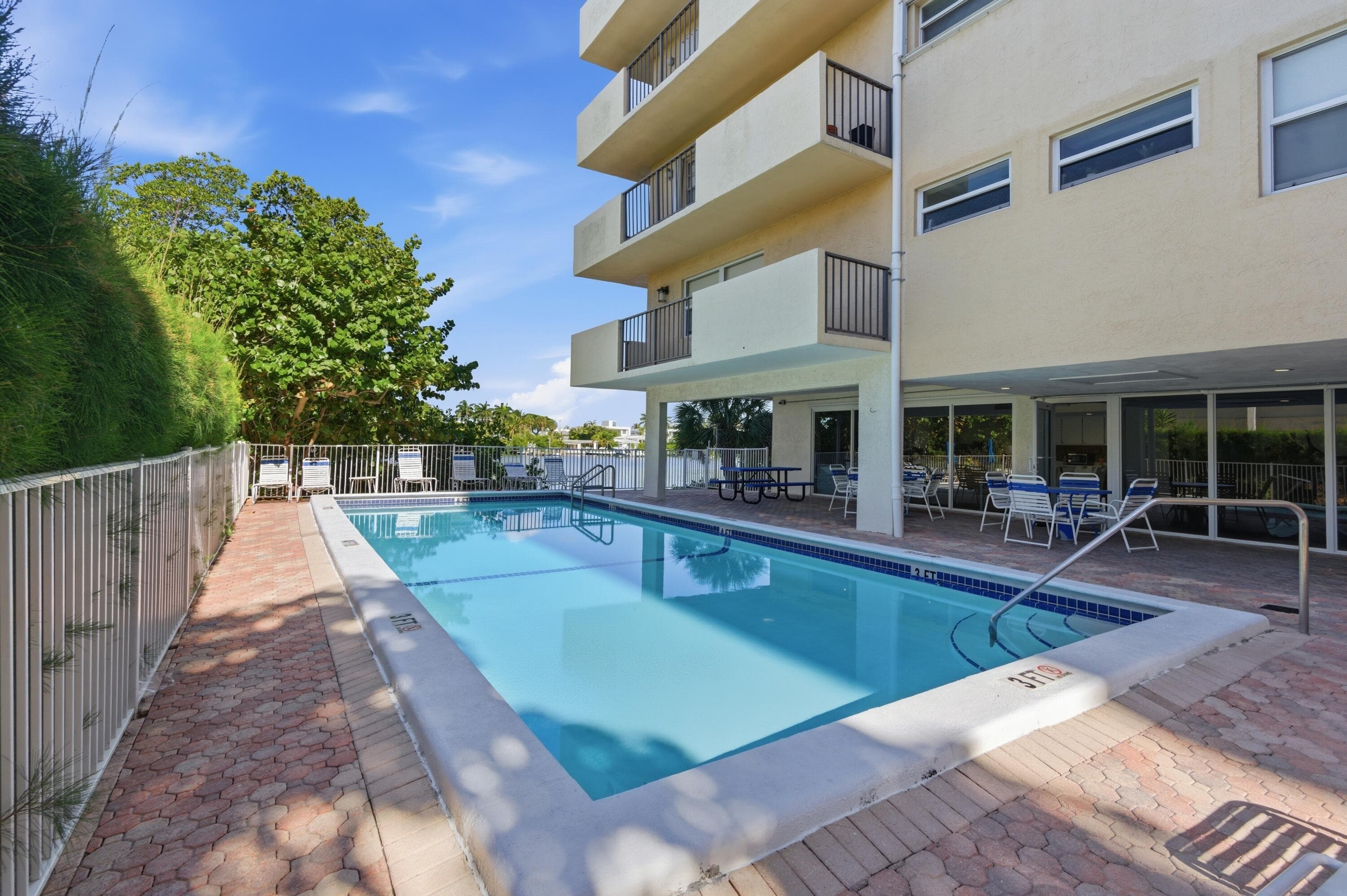 3581 S Ocean Boulevard Apt 4e, South Palm Beach, FL 33480 — photo 38 of 62