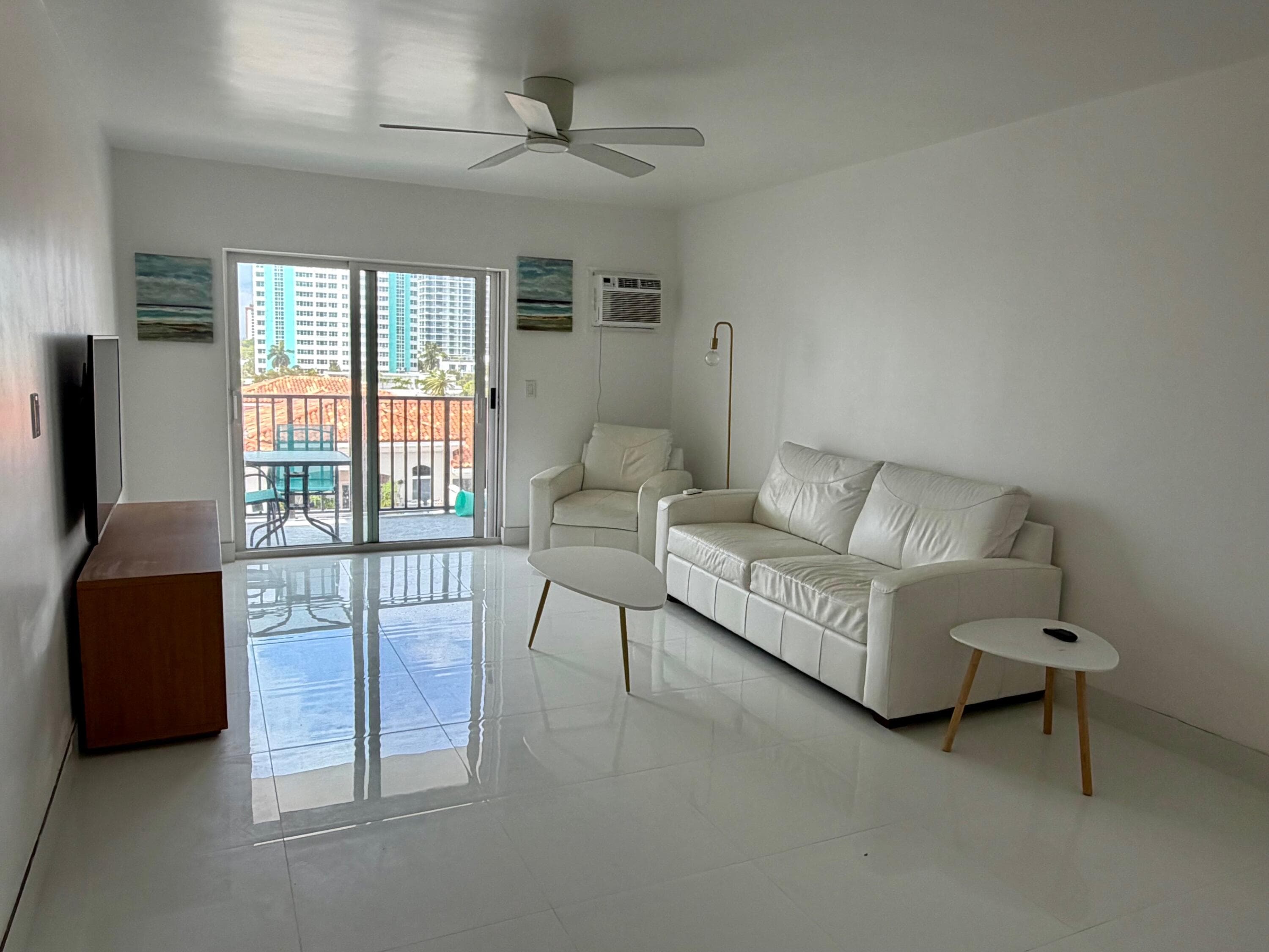 3000 Riomar Street 703, Fort Lauderdale, FL 33304 — photo 6 of 25