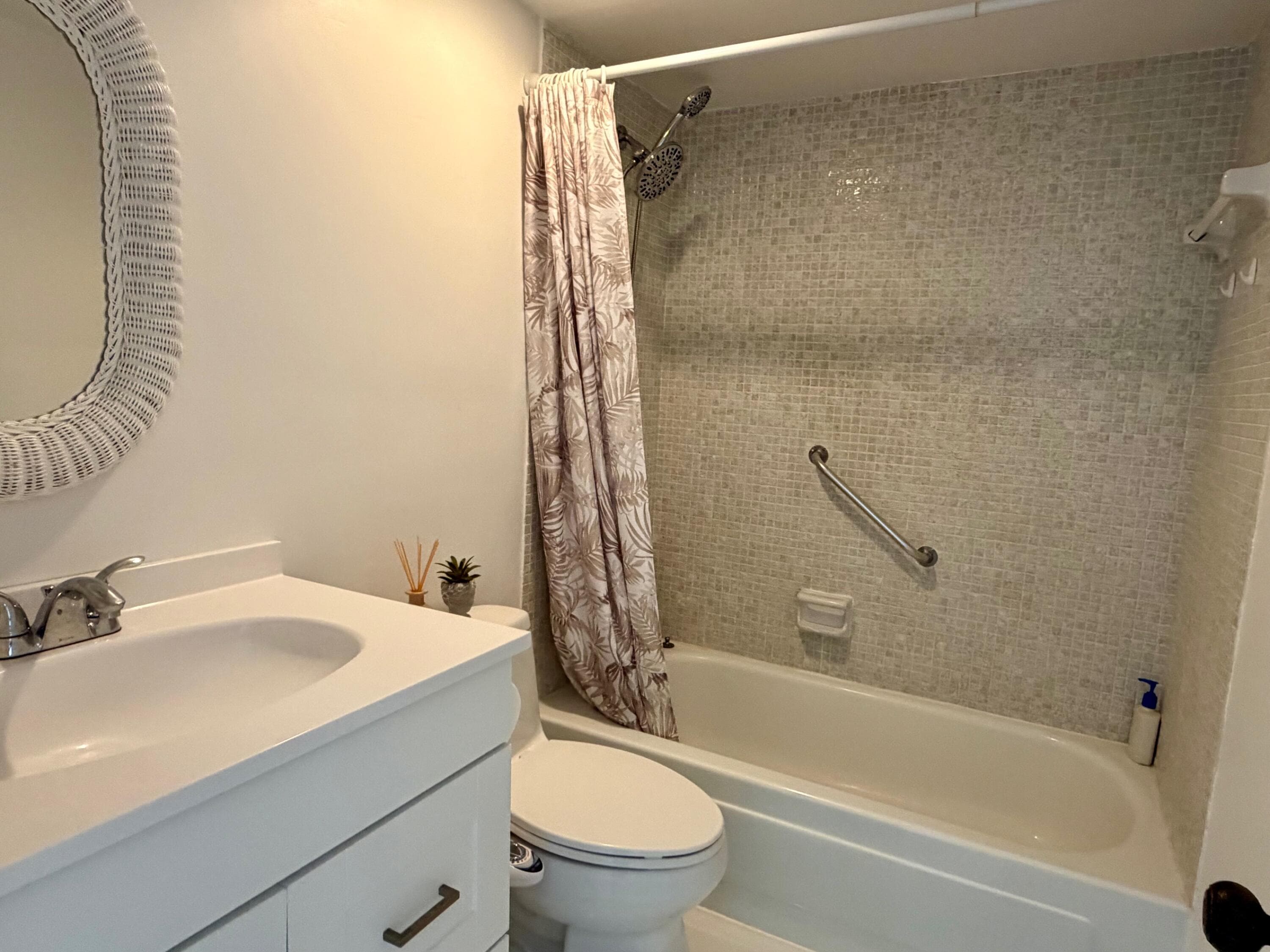 3000 Riomar Street 703, Fort Lauderdale, FL 33304 — photo 11 of 25