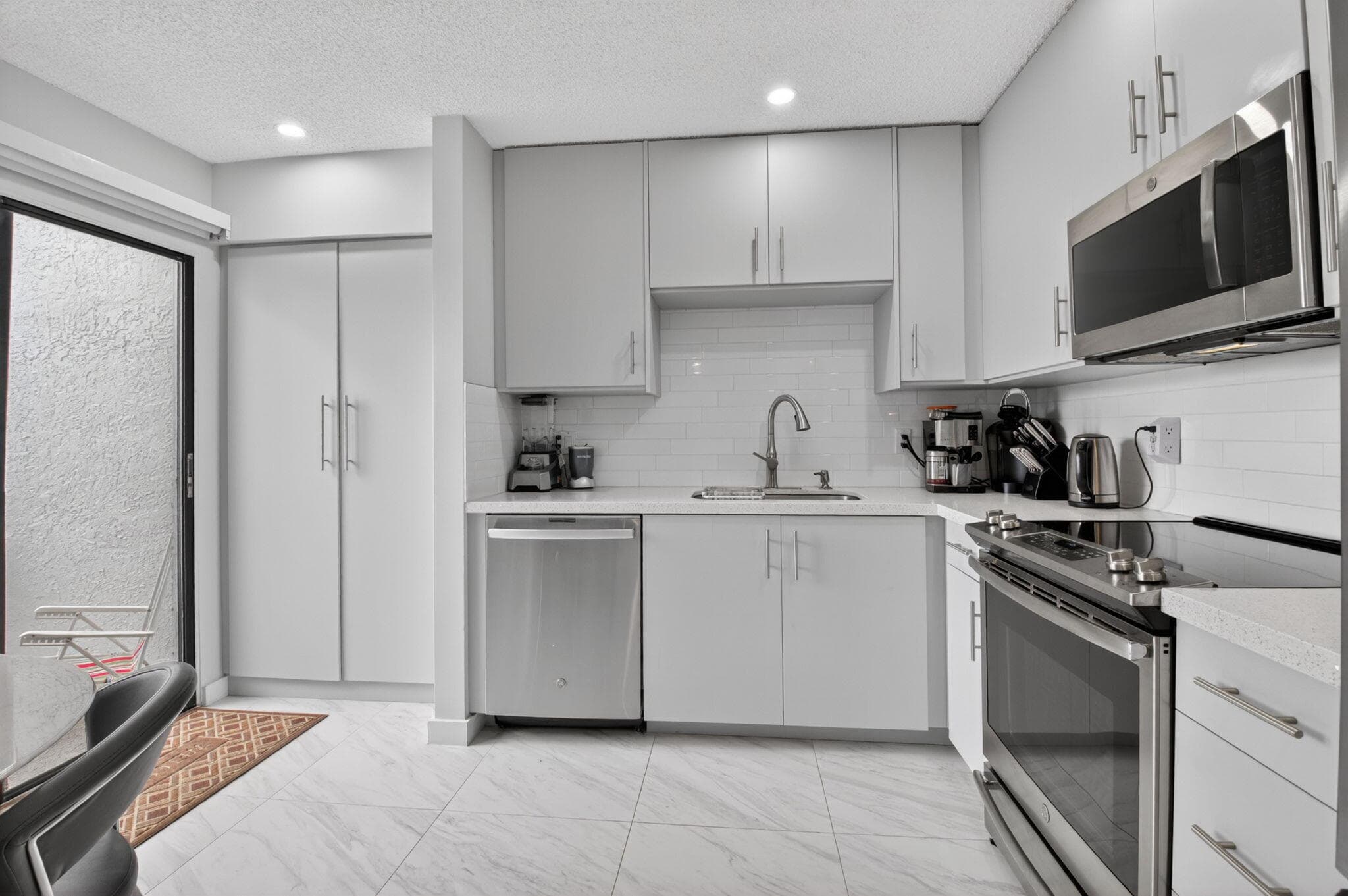 7563 Glendevon Lane 1306, Delray Beach, FL 33446 — photo 8 of 95