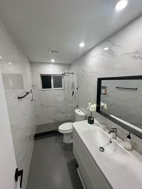 739 SE 12th Avenue, Deerfield Beach, FL 33441 — photo 3 of 9